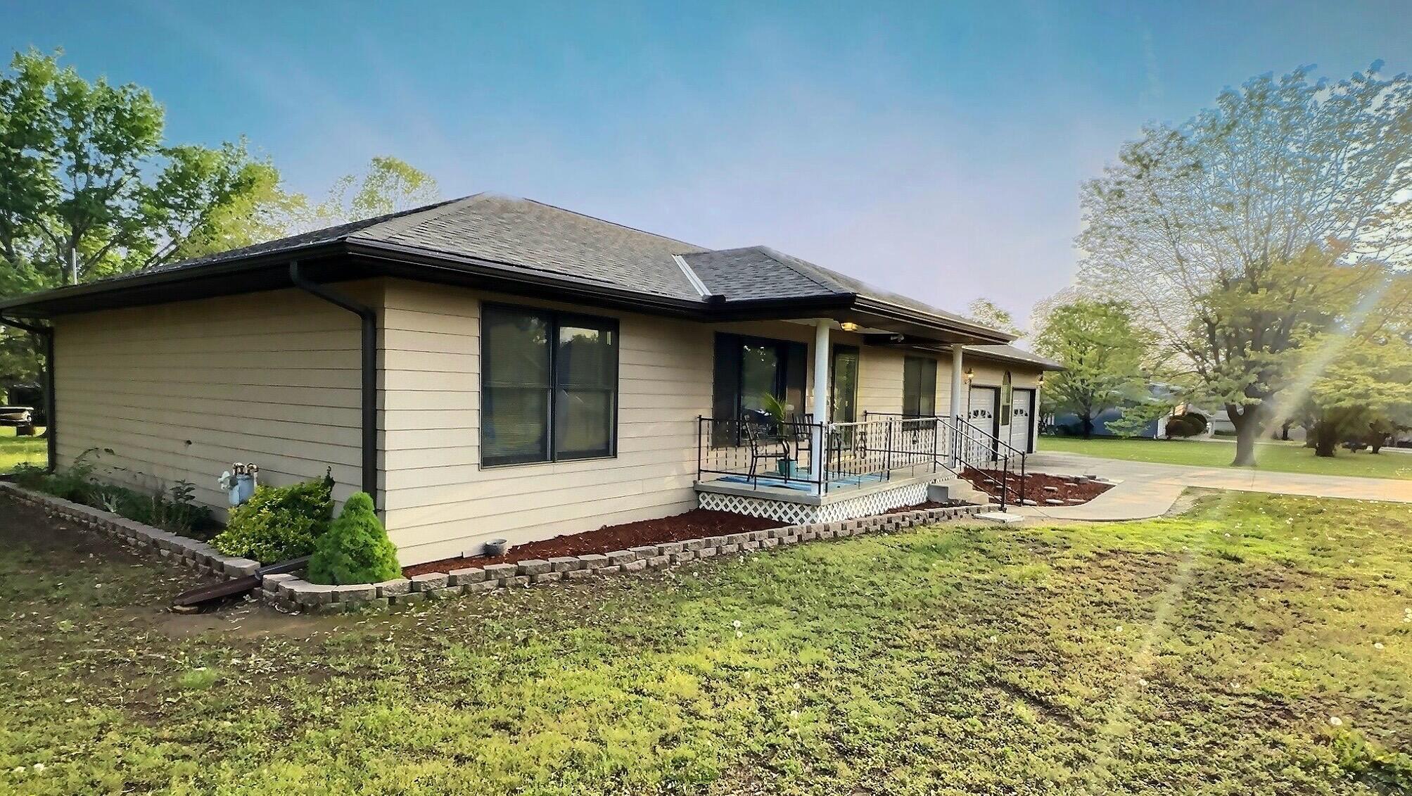 309 Hillcrest Drive Property Photo