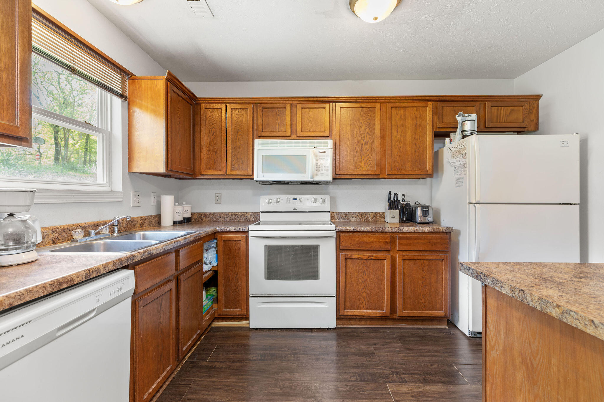 317 Hickory Street Property Photo 4