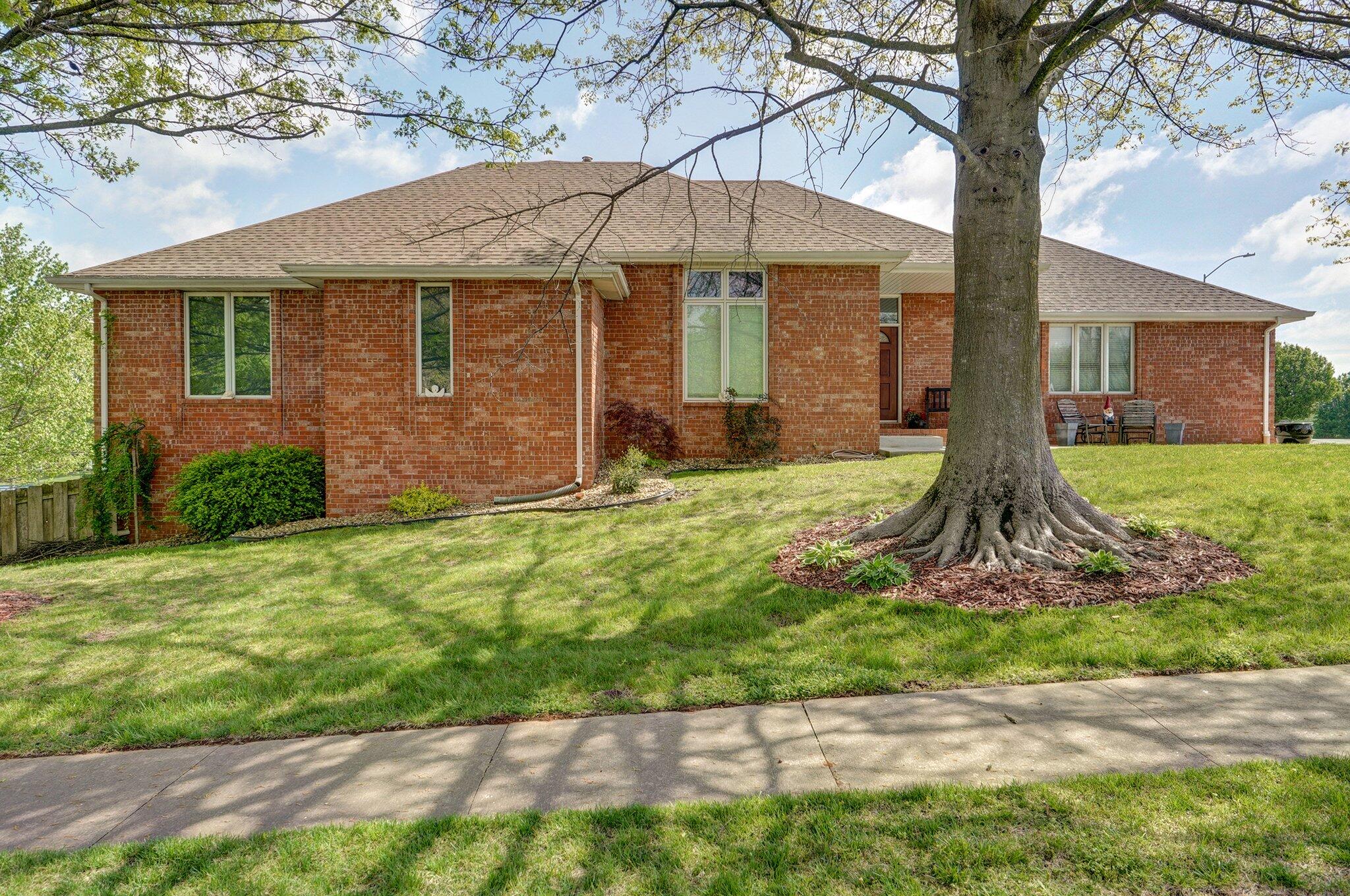 707 West Bentwater Drive