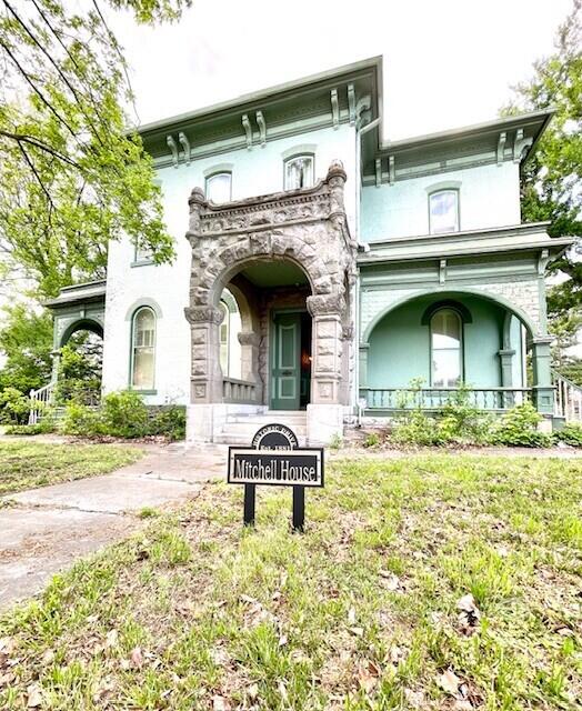 903 South Main Street Property Photo