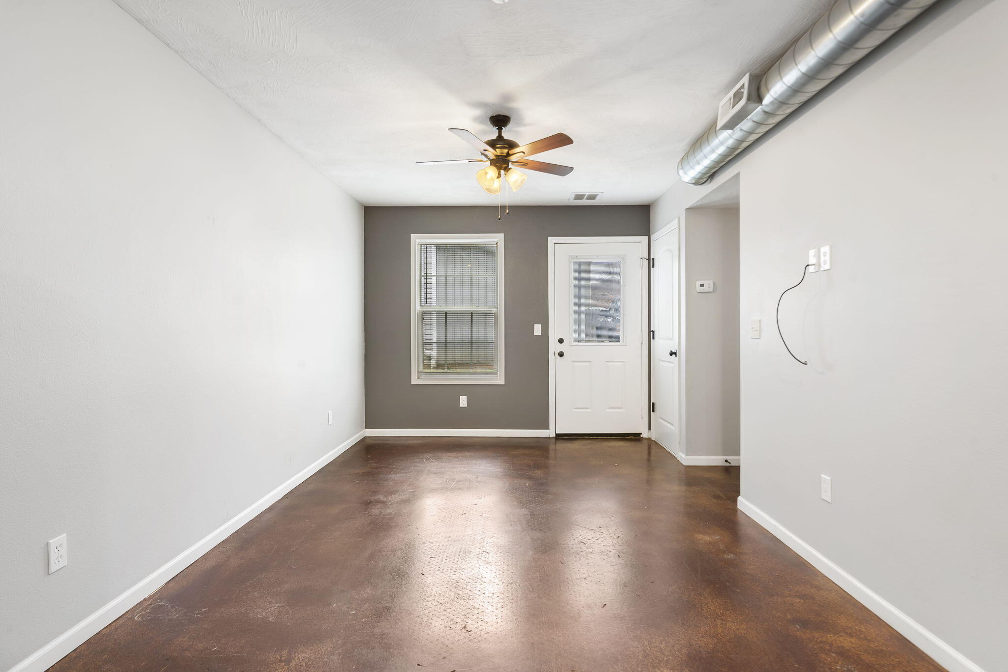 311 South Hampton Avenue Property Photo 15