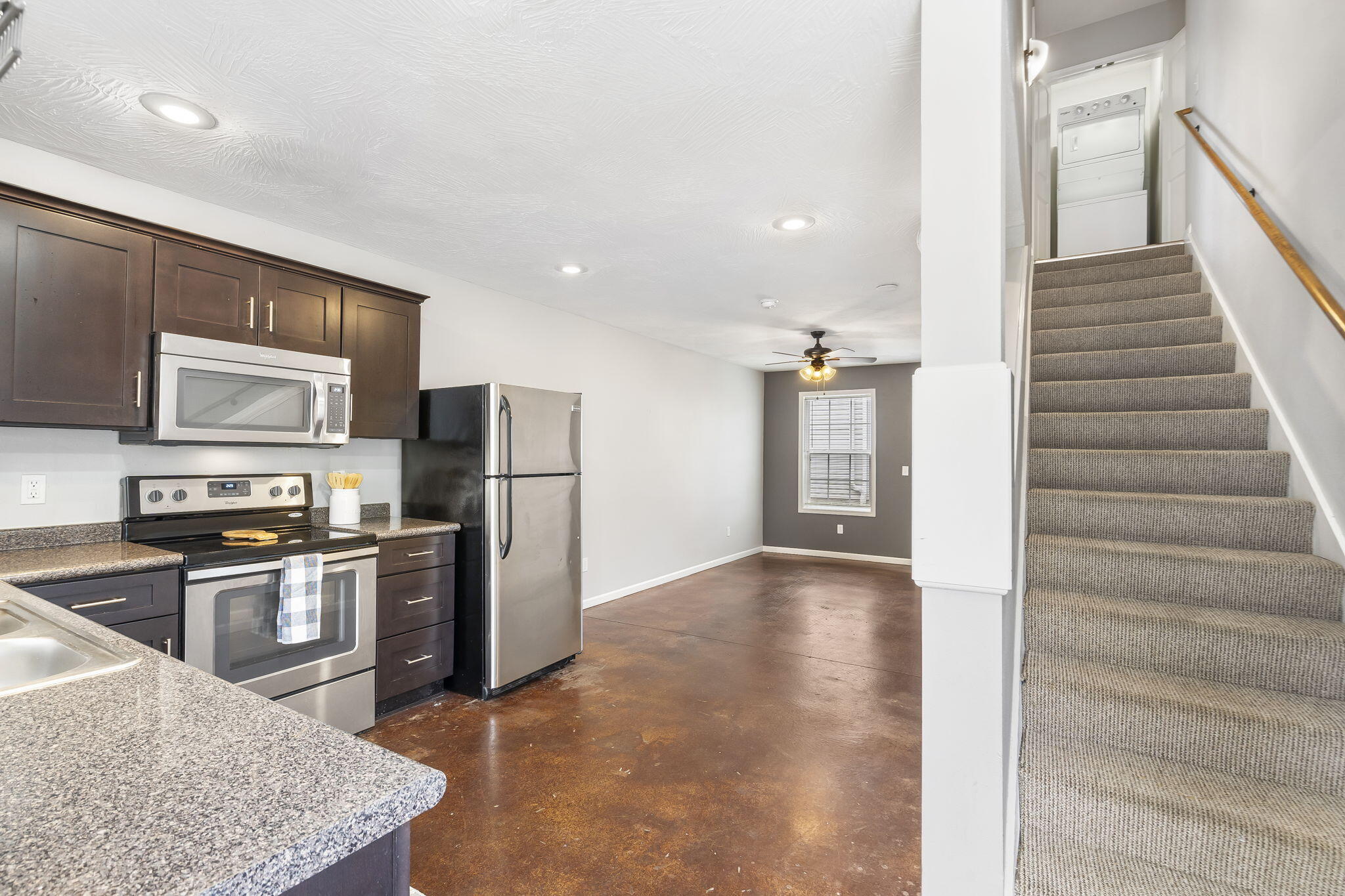 311 South Hampton Avenue Property Photo 17