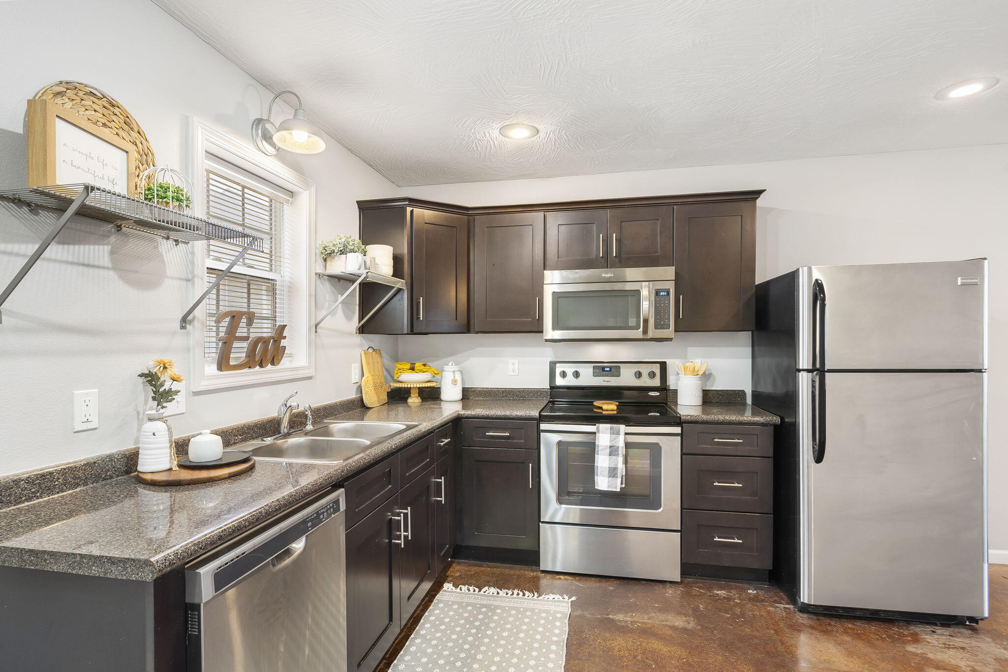 311 South Hampton Avenue Property Photo 18