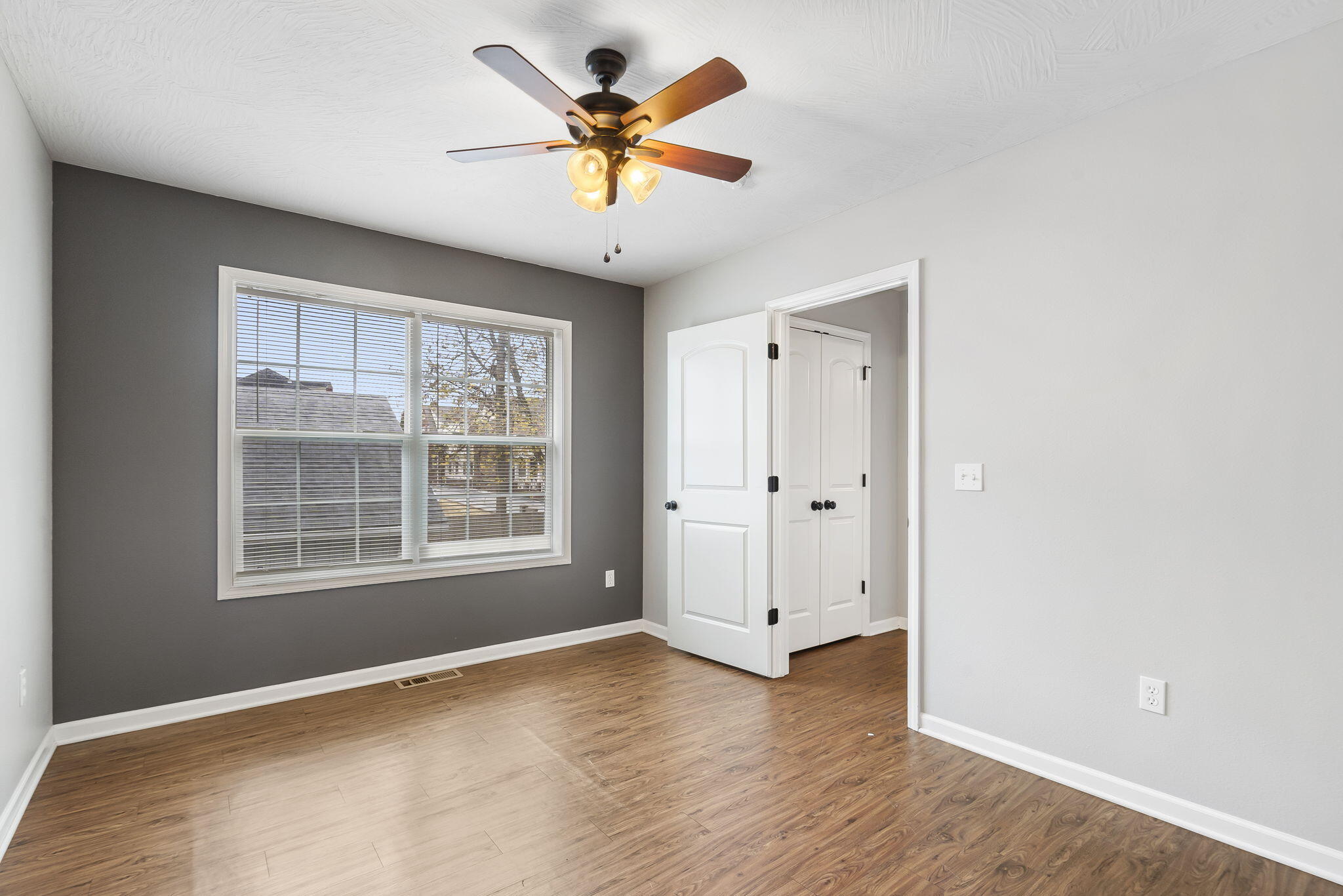 311 South Hampton Avenue Property Photo 23