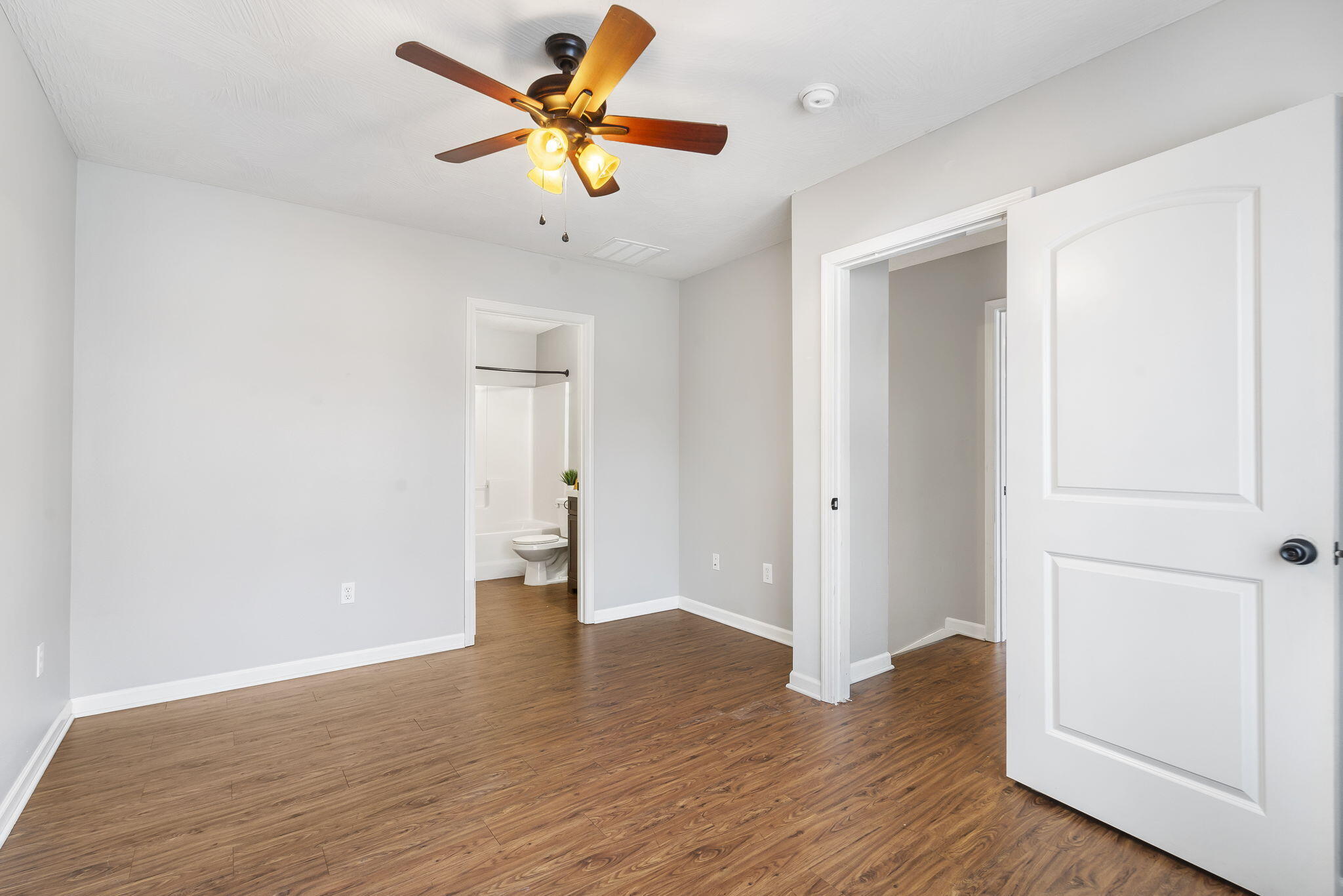 311 South Hampton Avenue Property Photo 26
