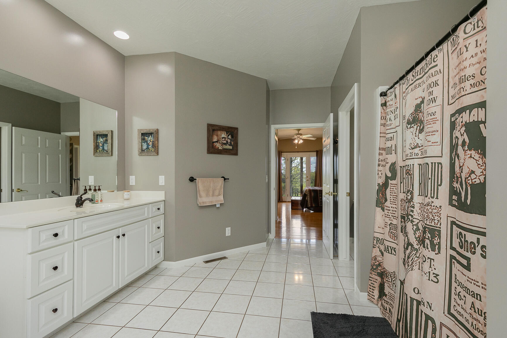 1560 Straight Road Property Photo 22