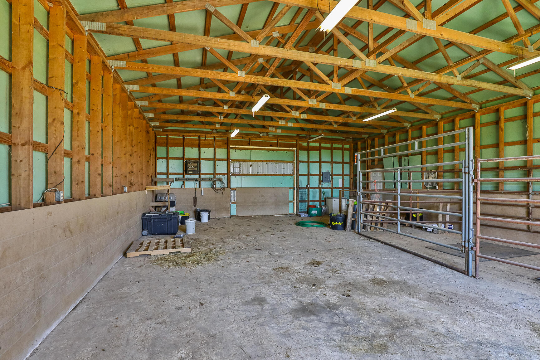 1560 Straight Road Property Photo 38