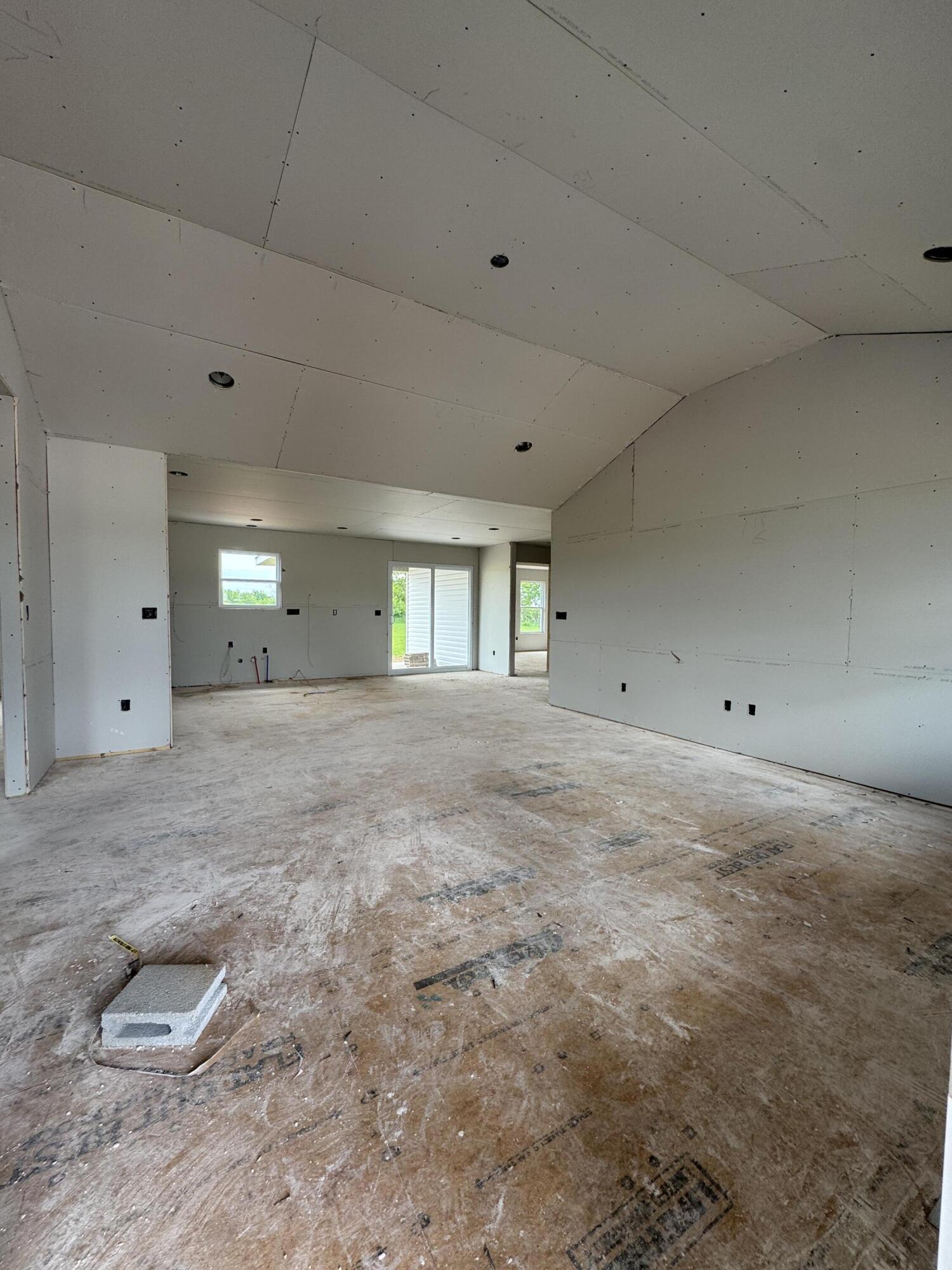 24169 Lawrence 2177 Property Photo 6