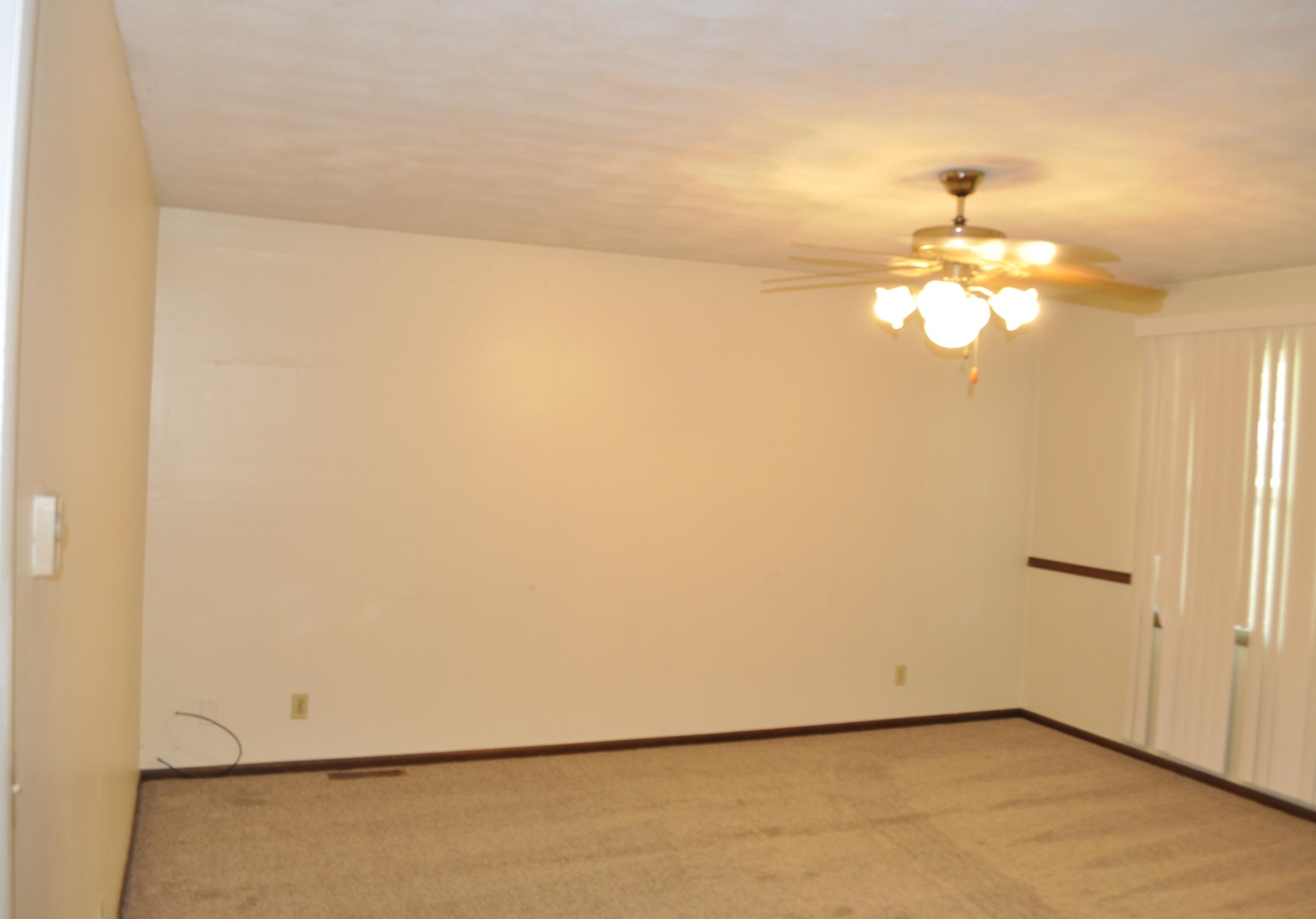 205 East Pennell Street Property Photo 4