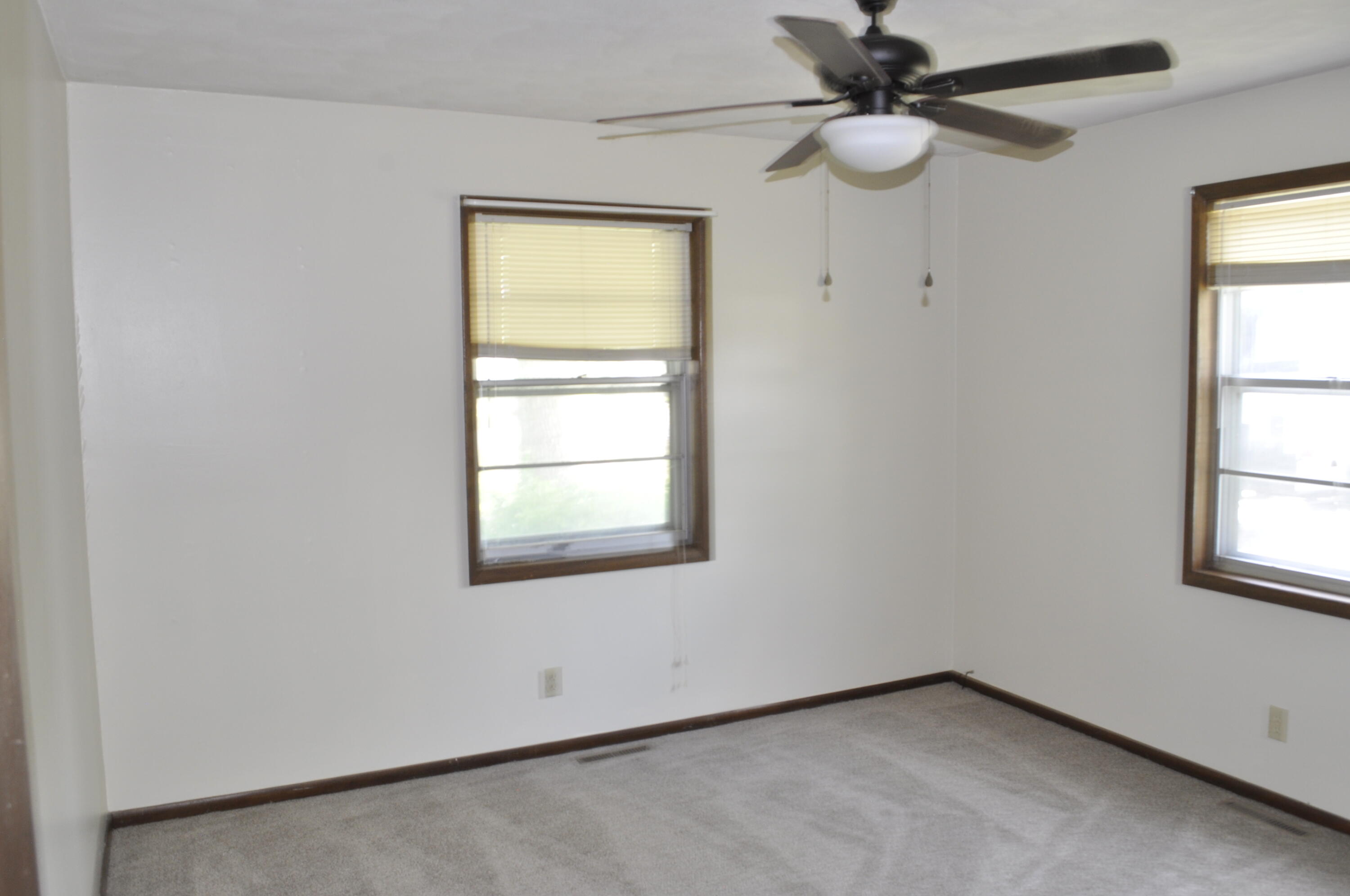 205 East Pennell Street Property Photo 14