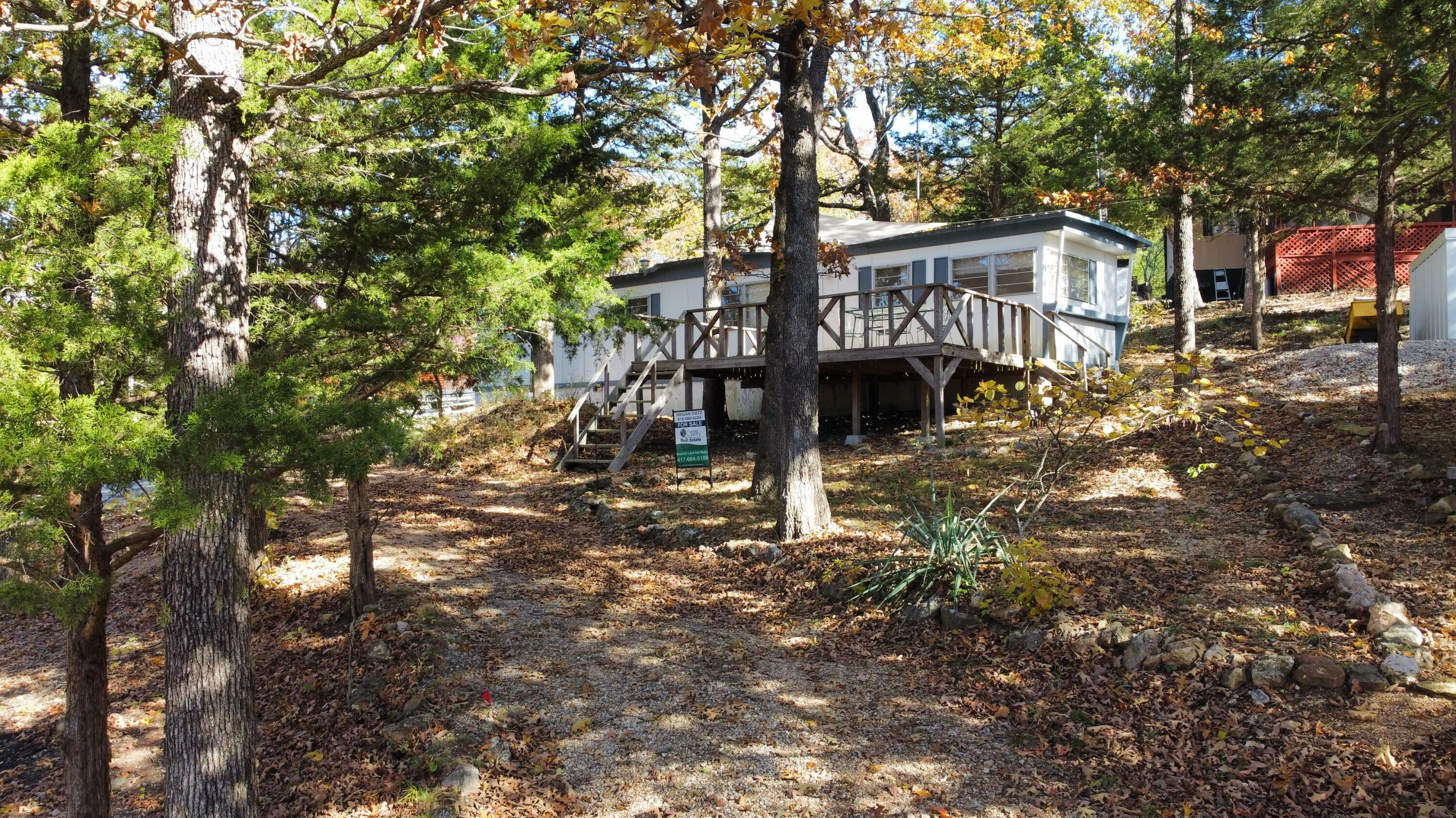 22684 Forest Lane Property Photo 4
