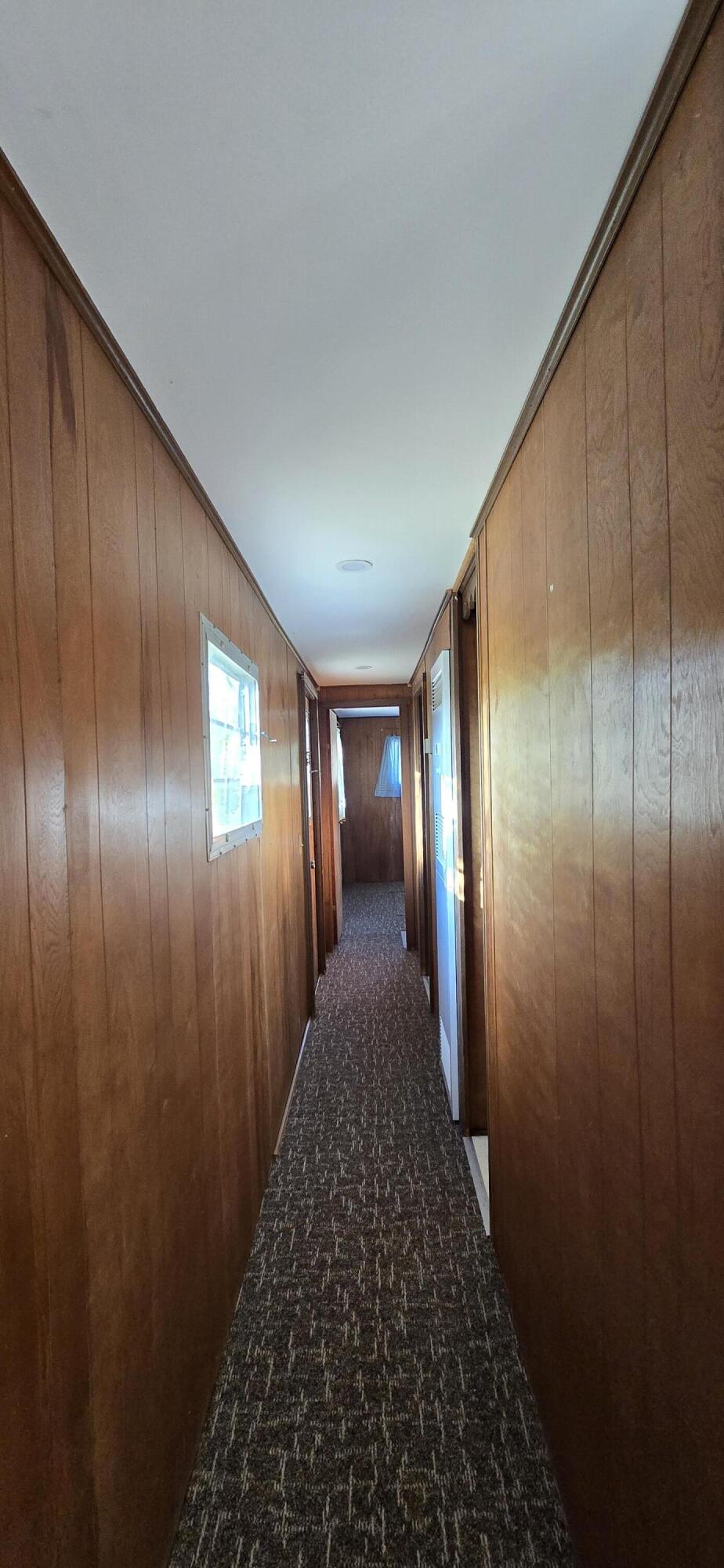 22684 Forest Lane Property Photo 5