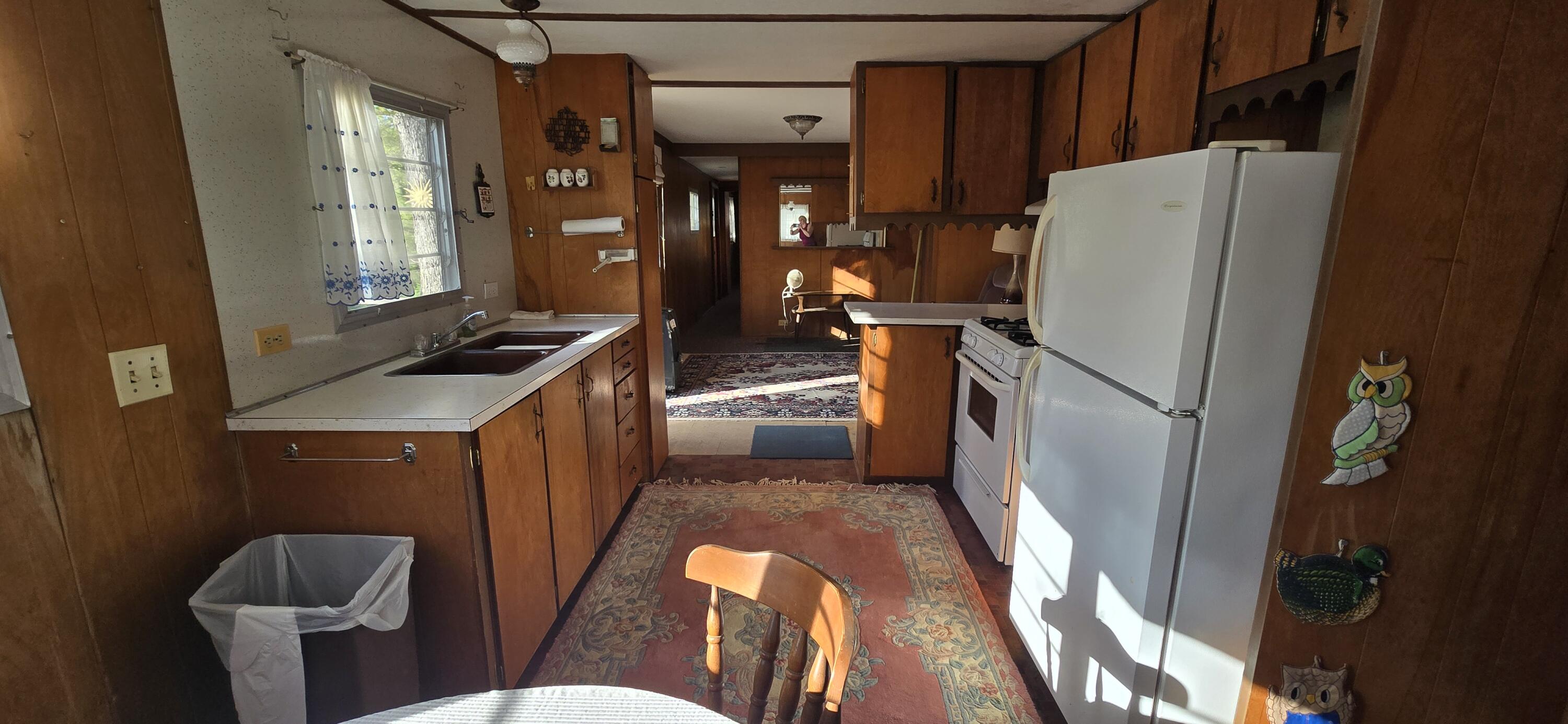 22684 Forest Lane Property Photo 9