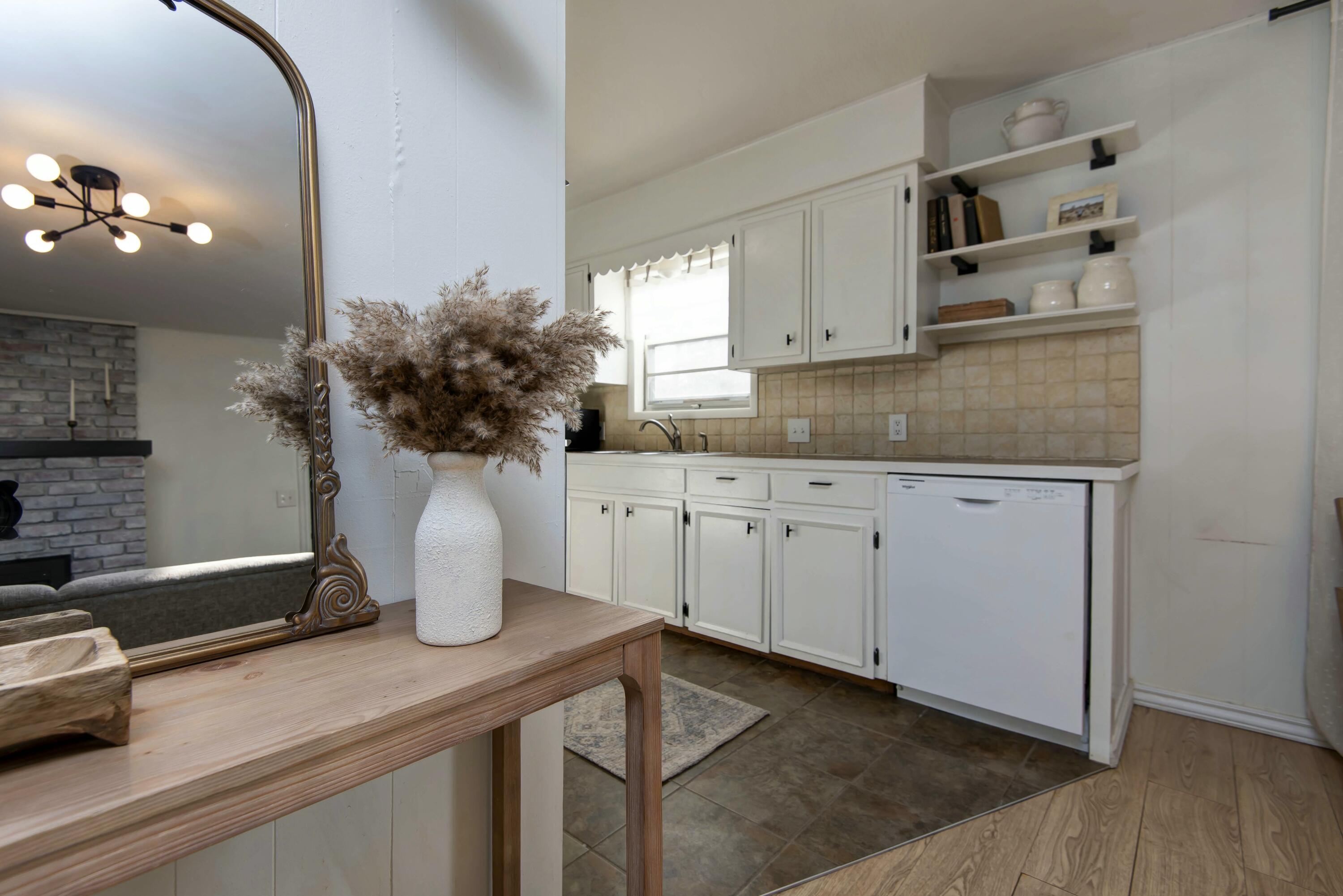 2450 South Ferguson Avenue Property Photo 10