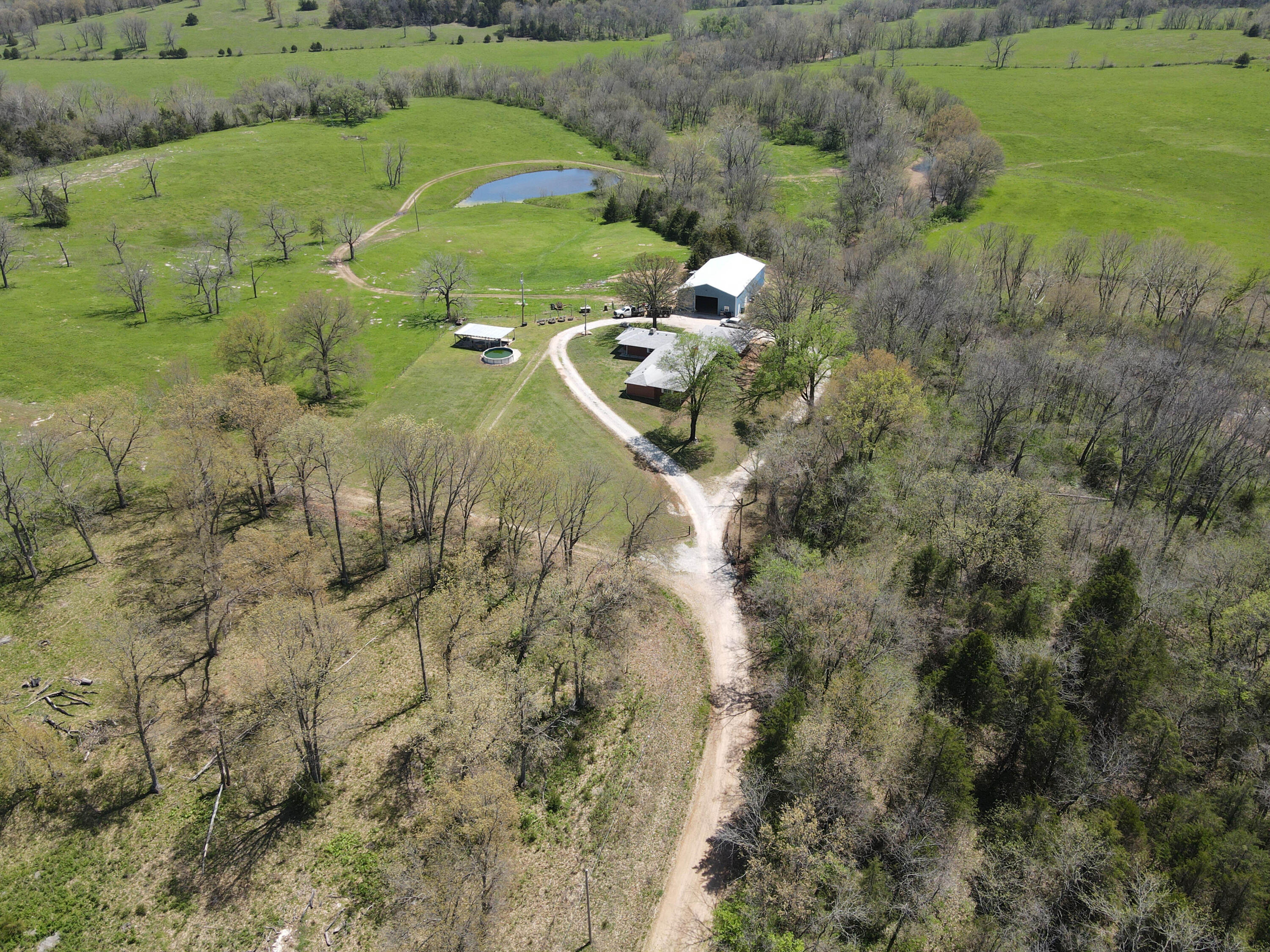 1602 Northeast 1289 Road Property Photo 5
