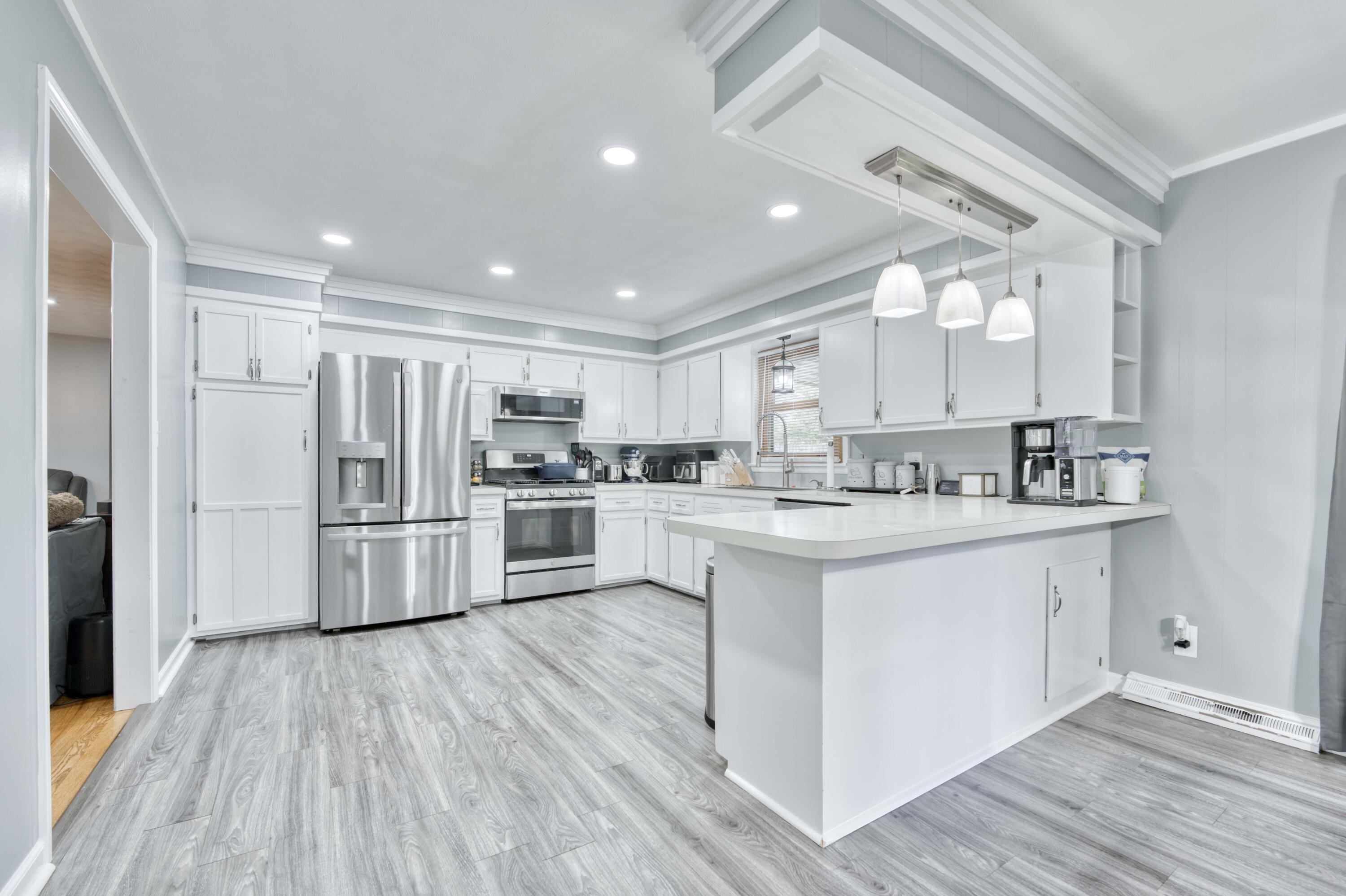 1200 West Broadmoor Street Property Photo 8
