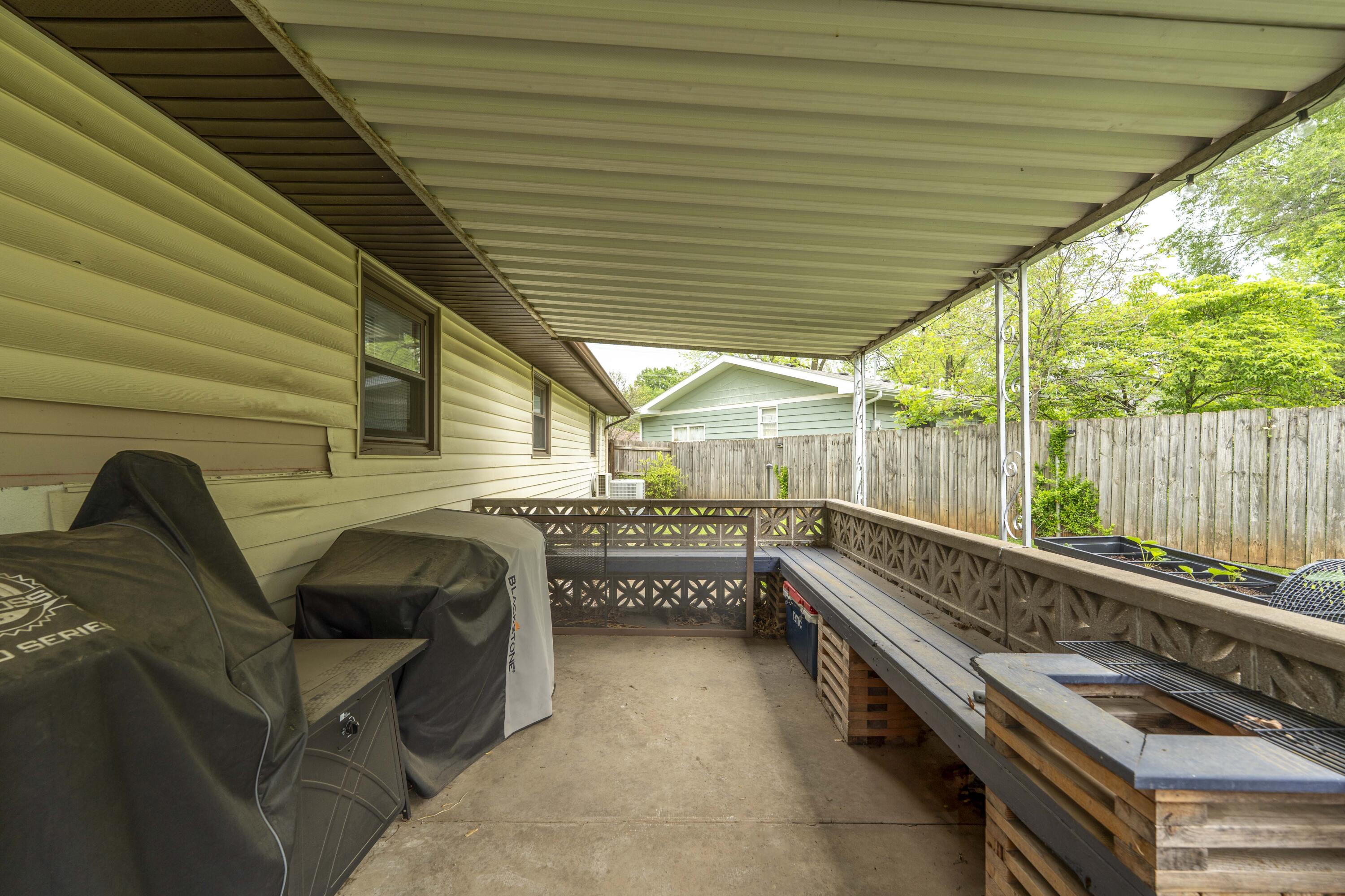 1200 West Broadmoor Street Property Photo 24