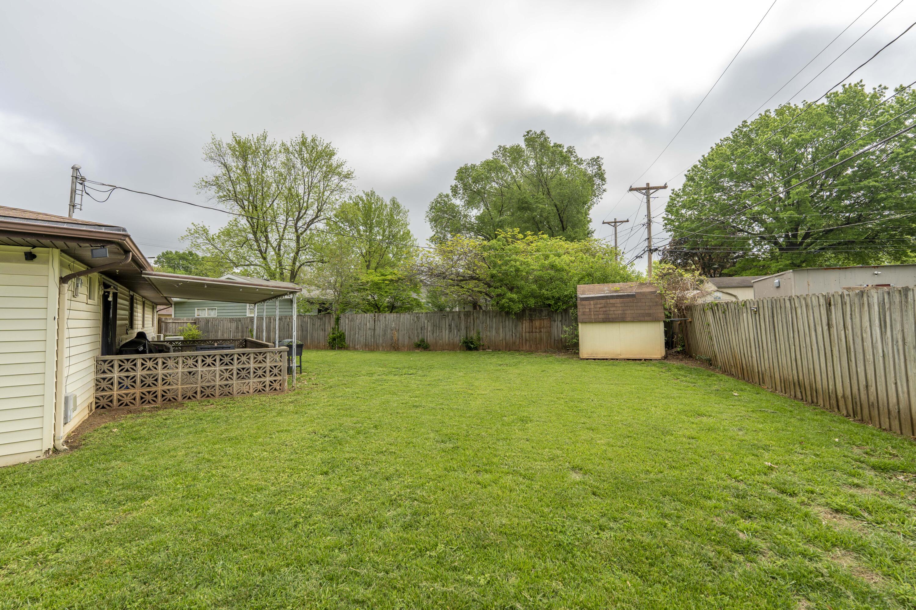 1200 West Broadmoor Street Property Photo 27