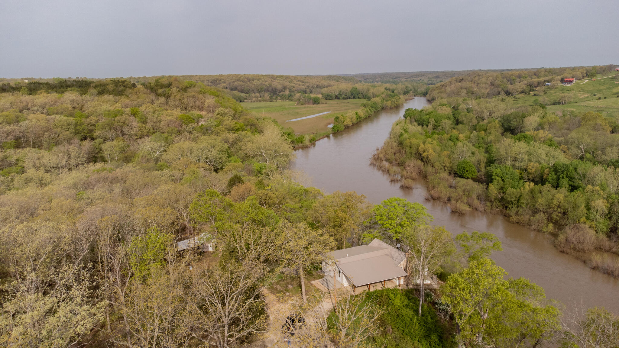 16898 Highway 42 Property Photo 4