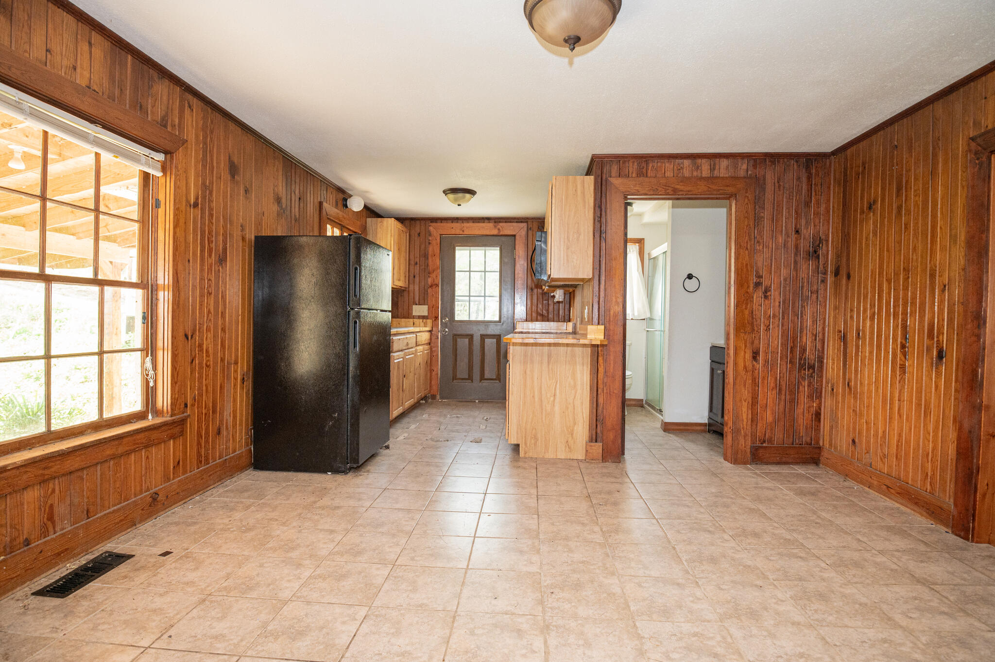16898 Highway 42 Property Photo 23