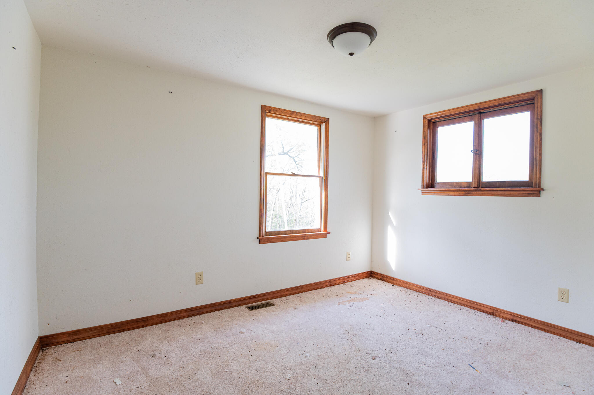 16898 Highway 42 Property Photo 27