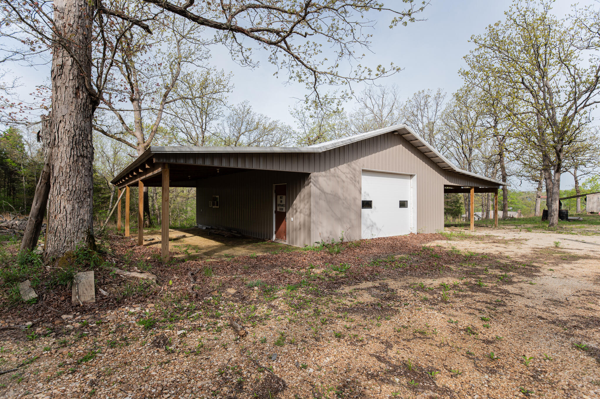 16898 Highway 42 Property Photo 59