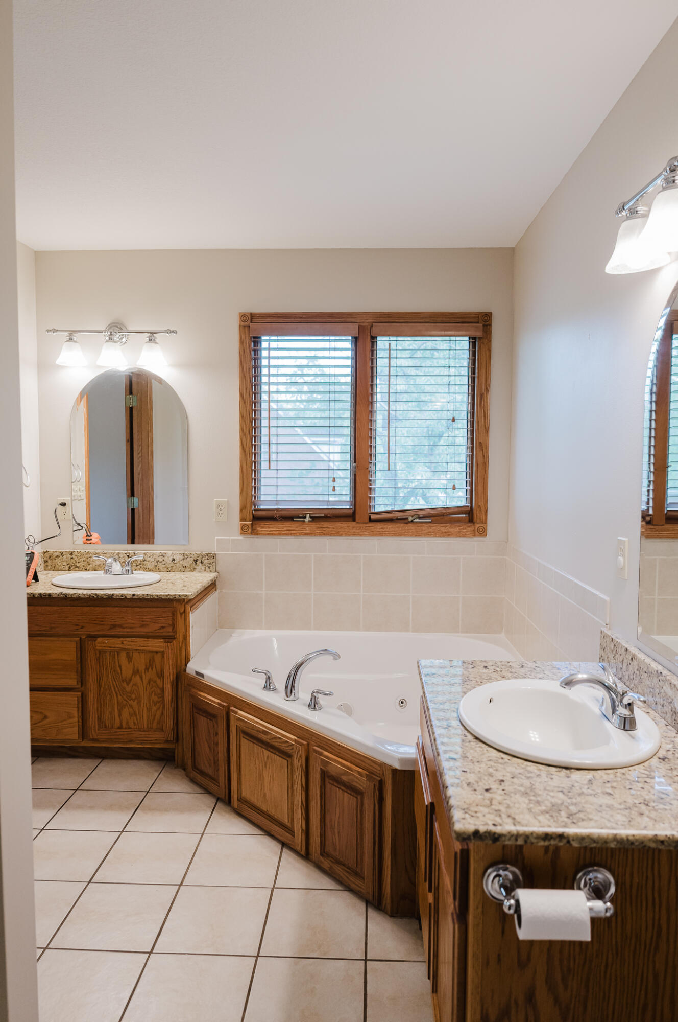 406 South Cedarbrook Drive Property Photo 17