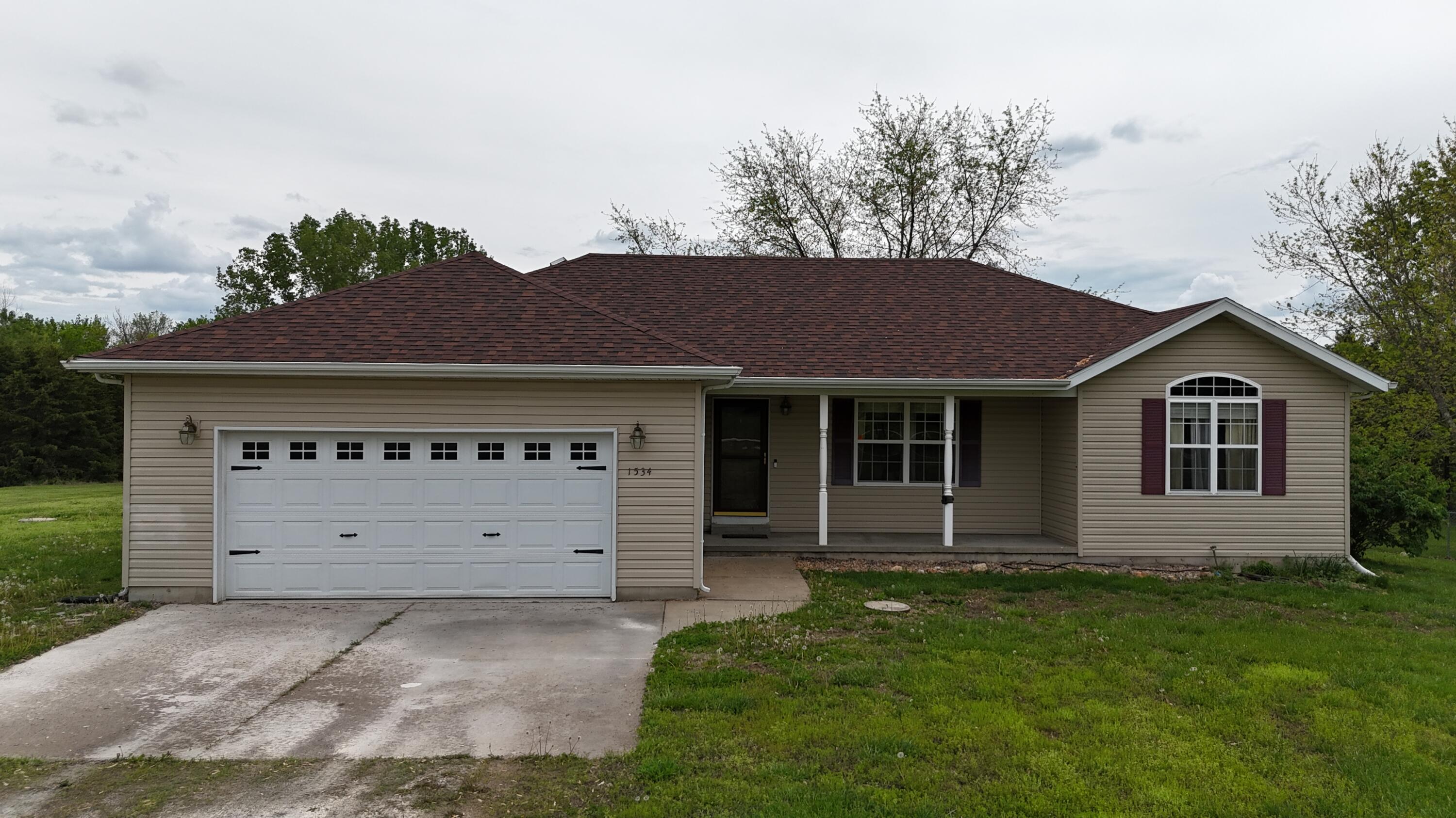 1534 Sunny Acres Place Property Photo 3
