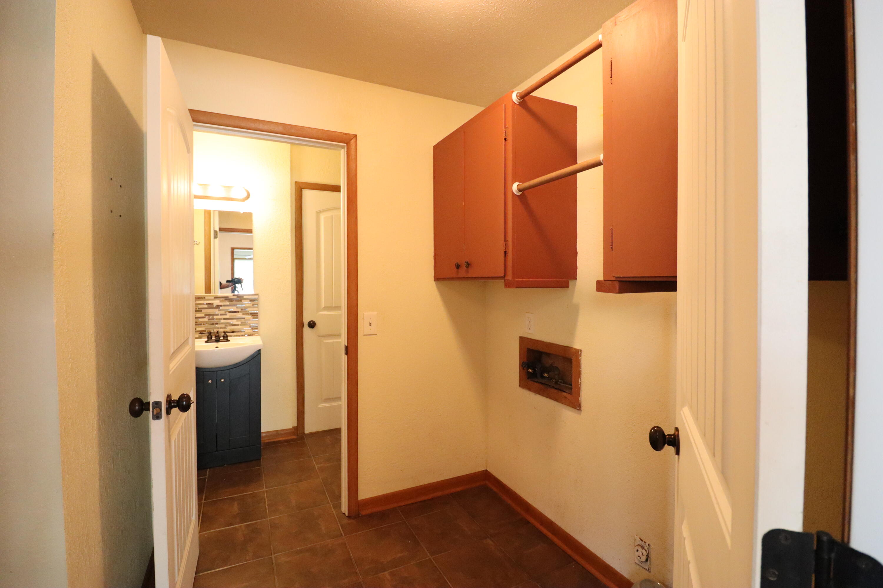 529 East Mcgee Street Property Photo 9