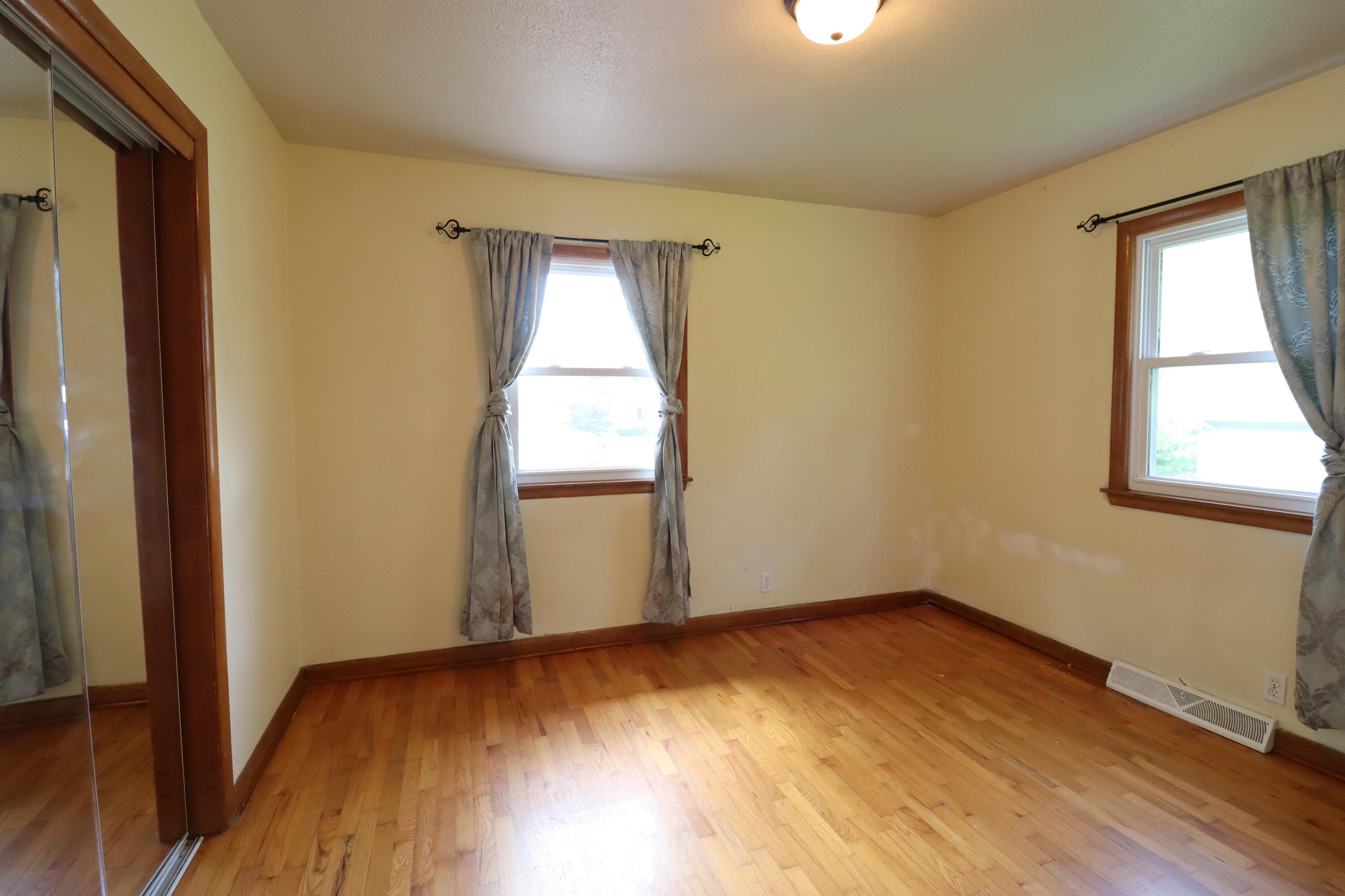 529 East Mcgee Street Property Photo 14