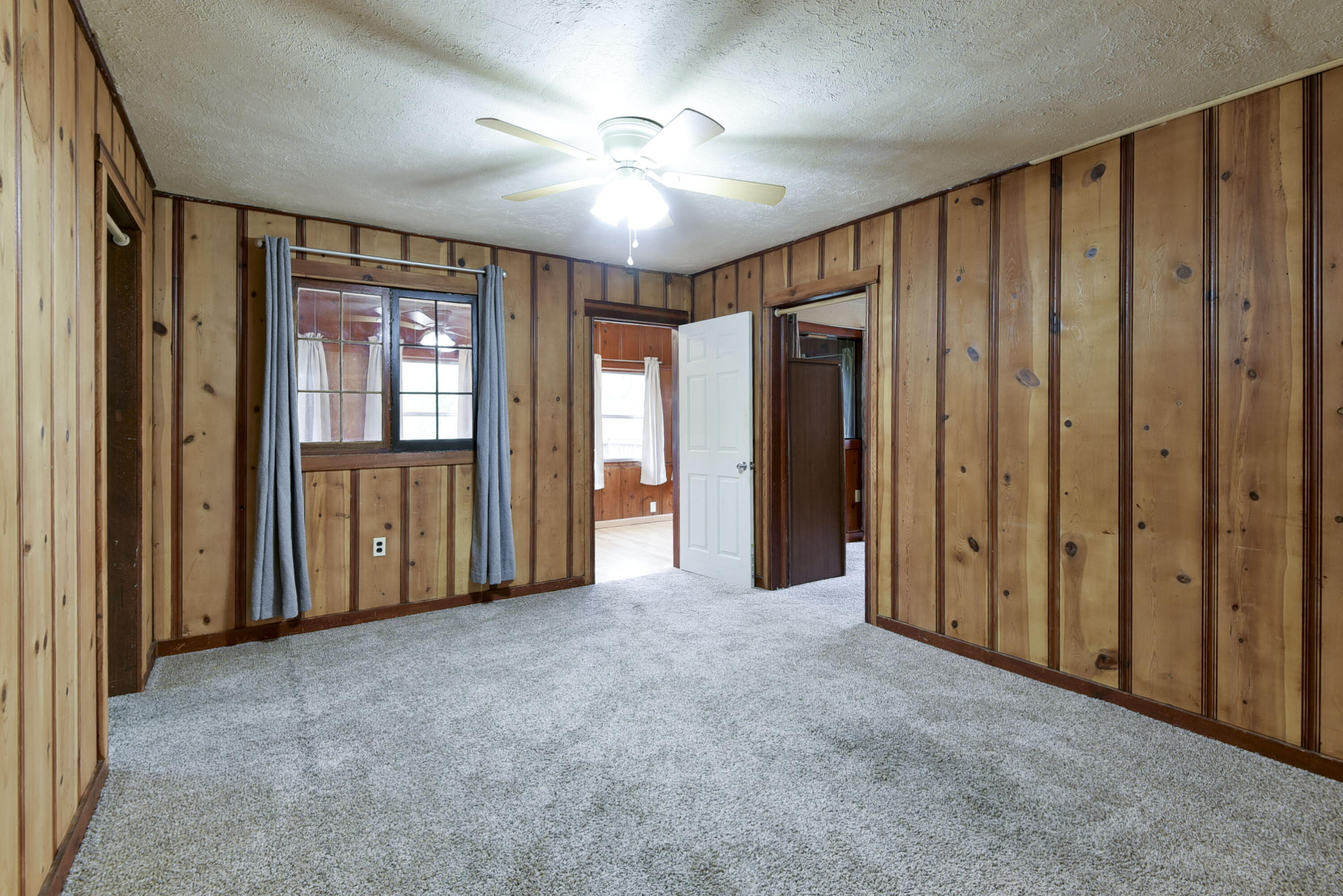 203 Recreation Avenue Property Photo 9