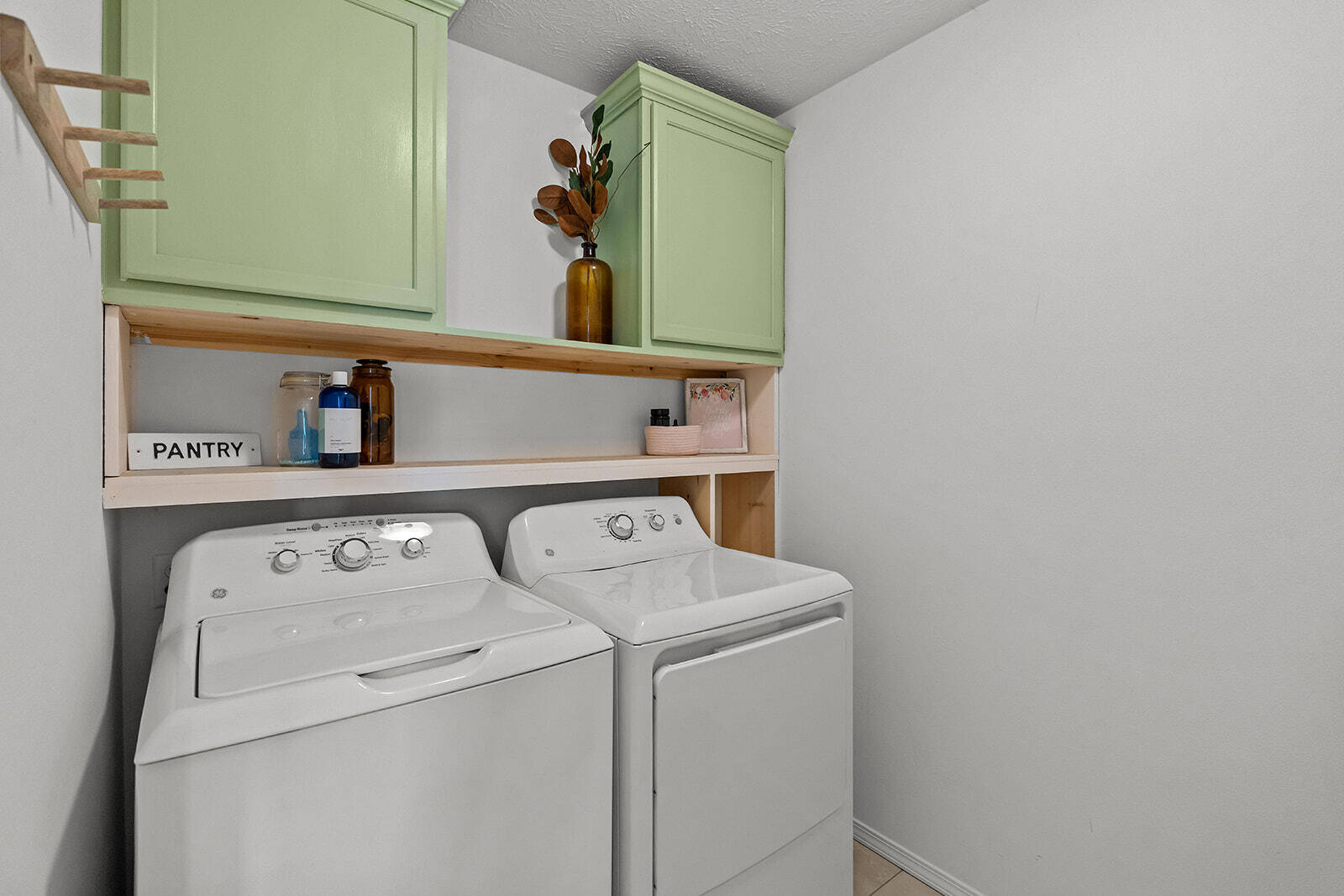 1418 South Lorraine Avenue Property Photo 14