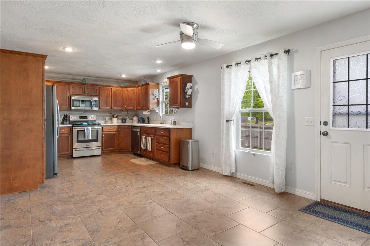 2186 East Chelsea Street Property Photo 10