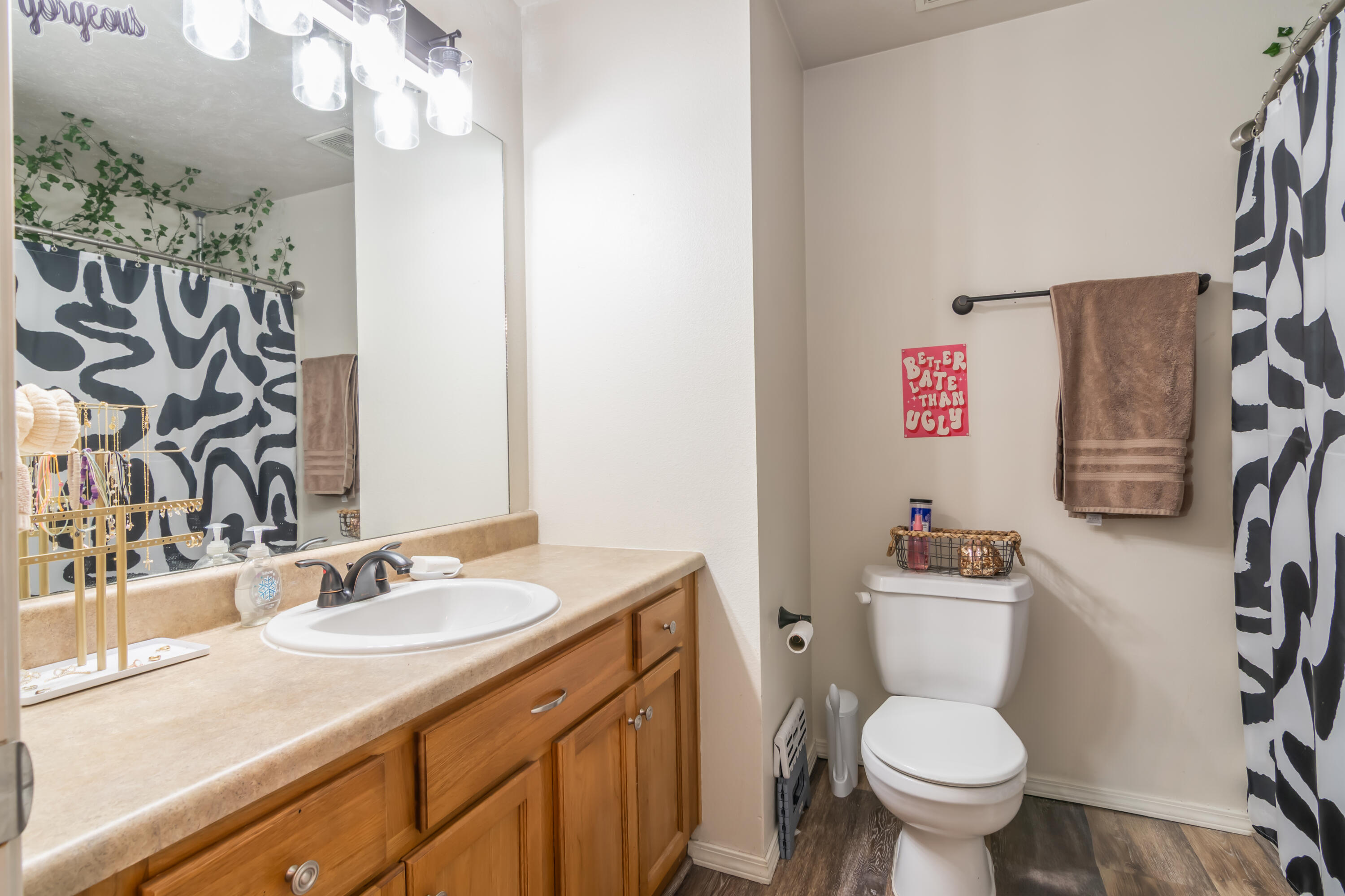 5010 Peach Drive Property Photo 19