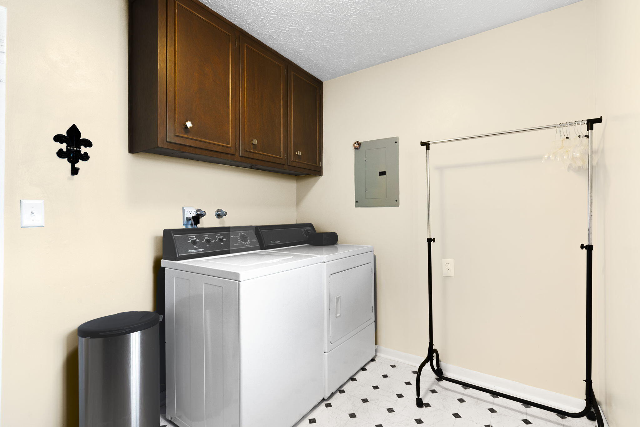 3660 South Ferguson Avenue Property Photo 16
