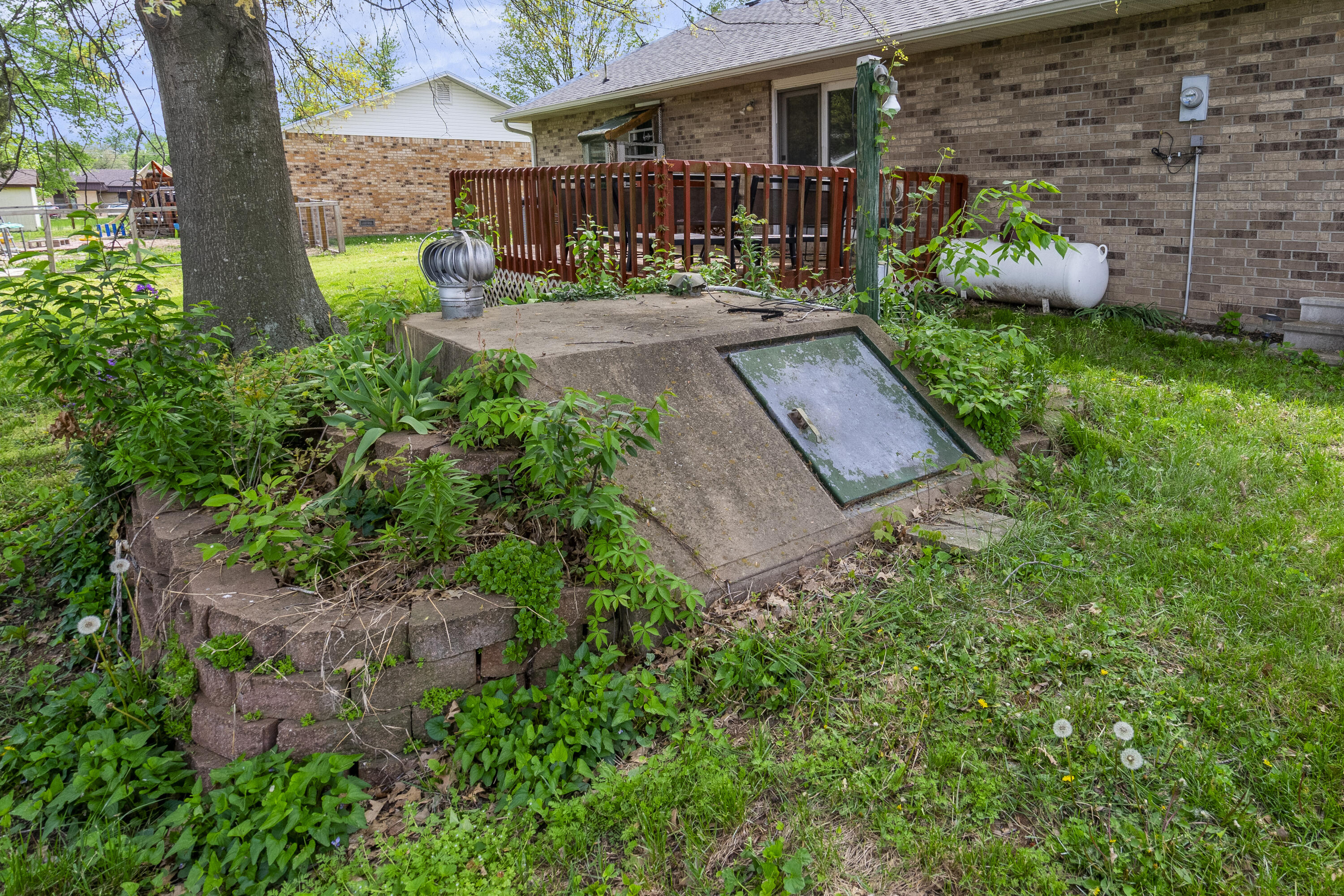 431 North Rechow Avenue Property Photo 21