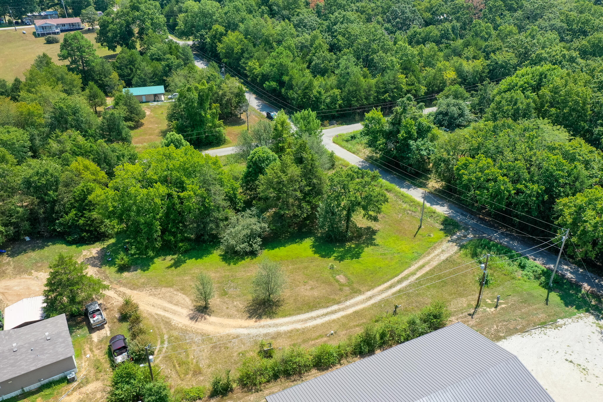 000 Farm Road 1220 Property Photo 6