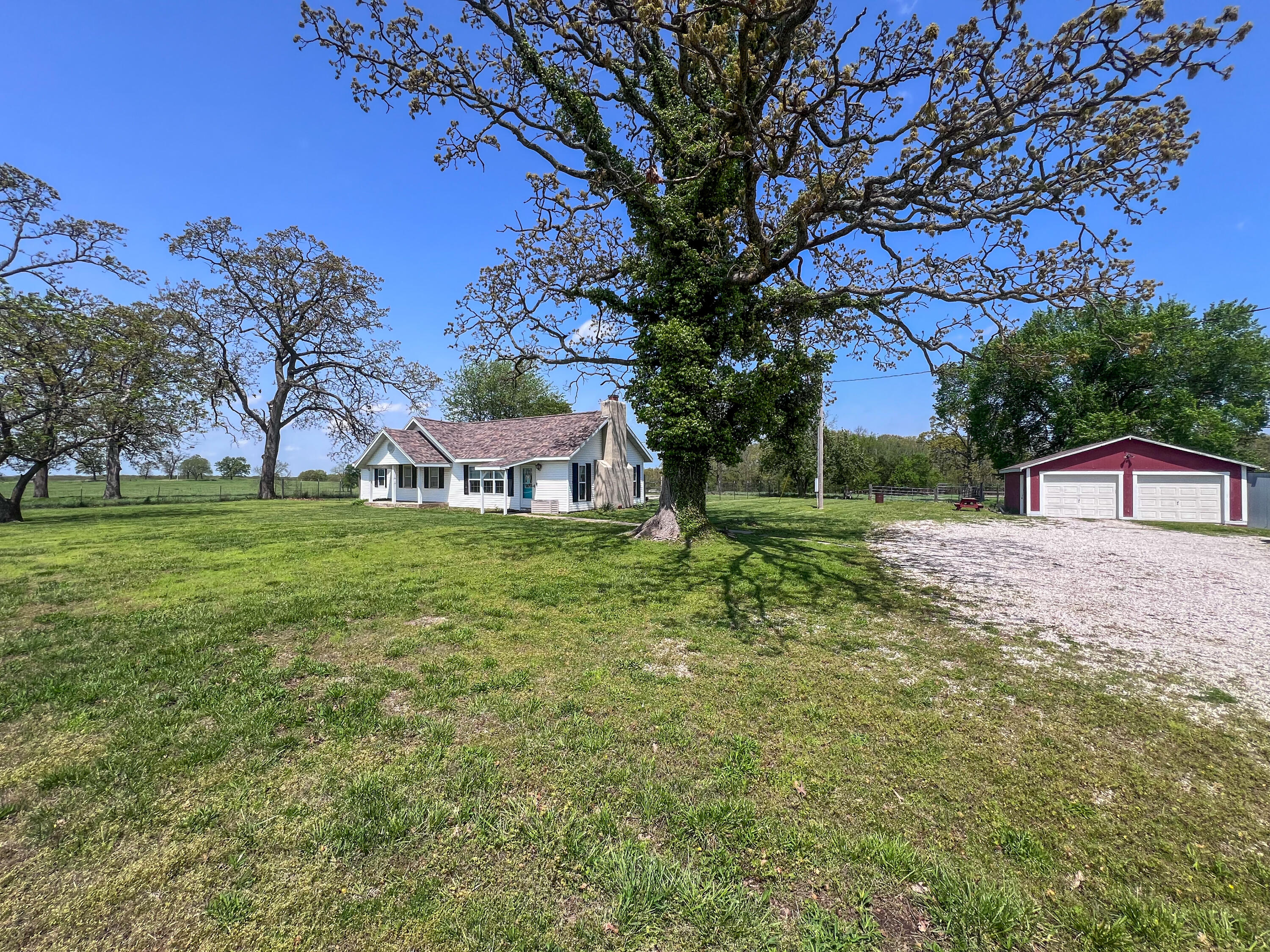 31913 Us Highway 54 Property Photo