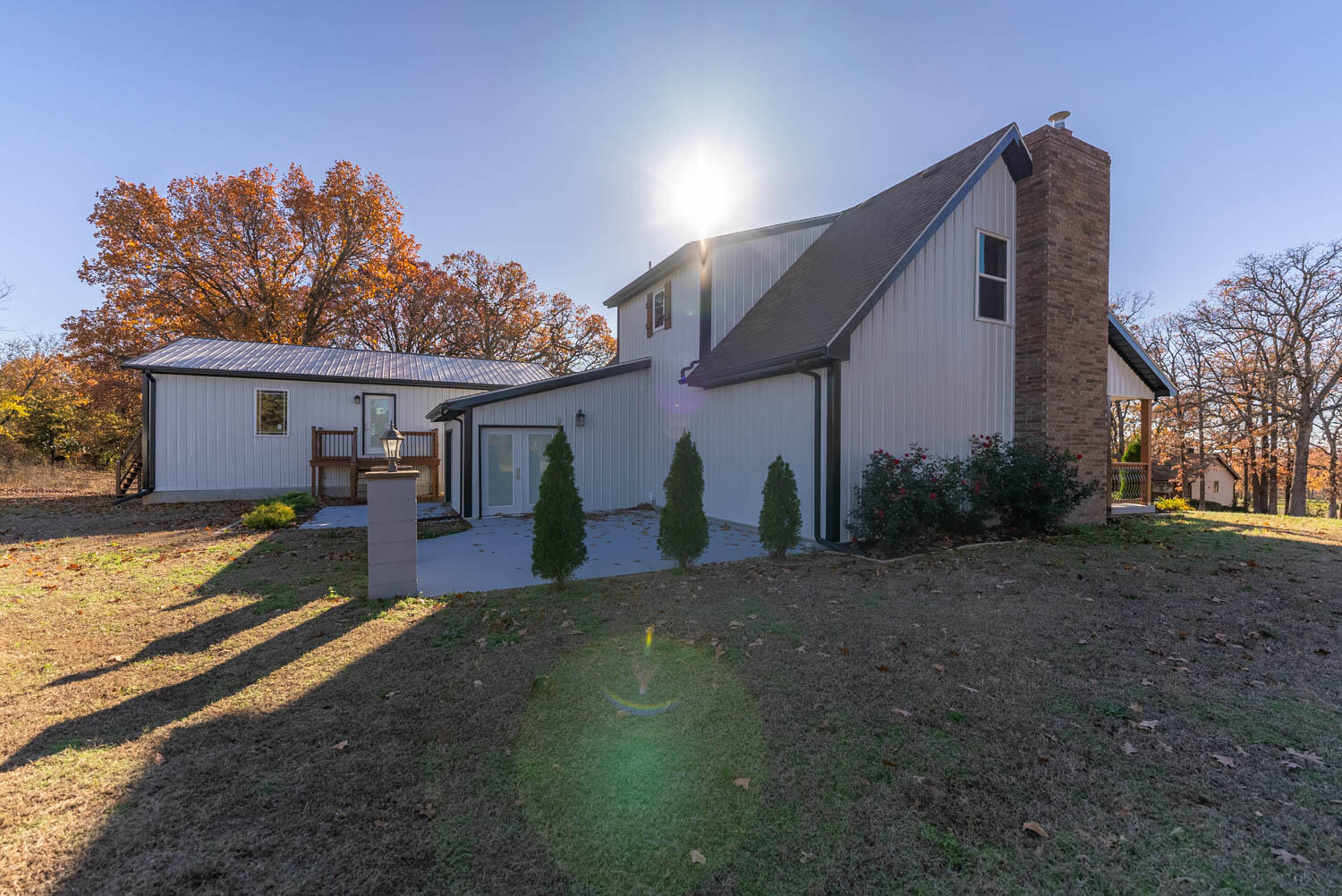 410 White Oak Drive Property Photo 6