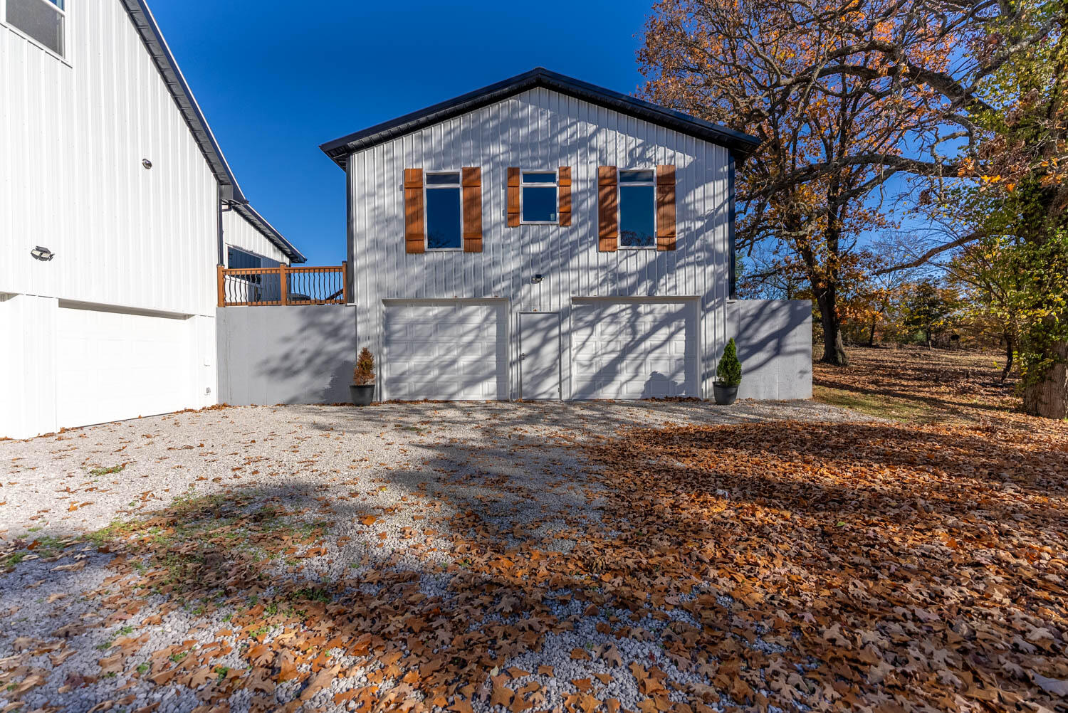410 White Oak Drive Property Photo 9