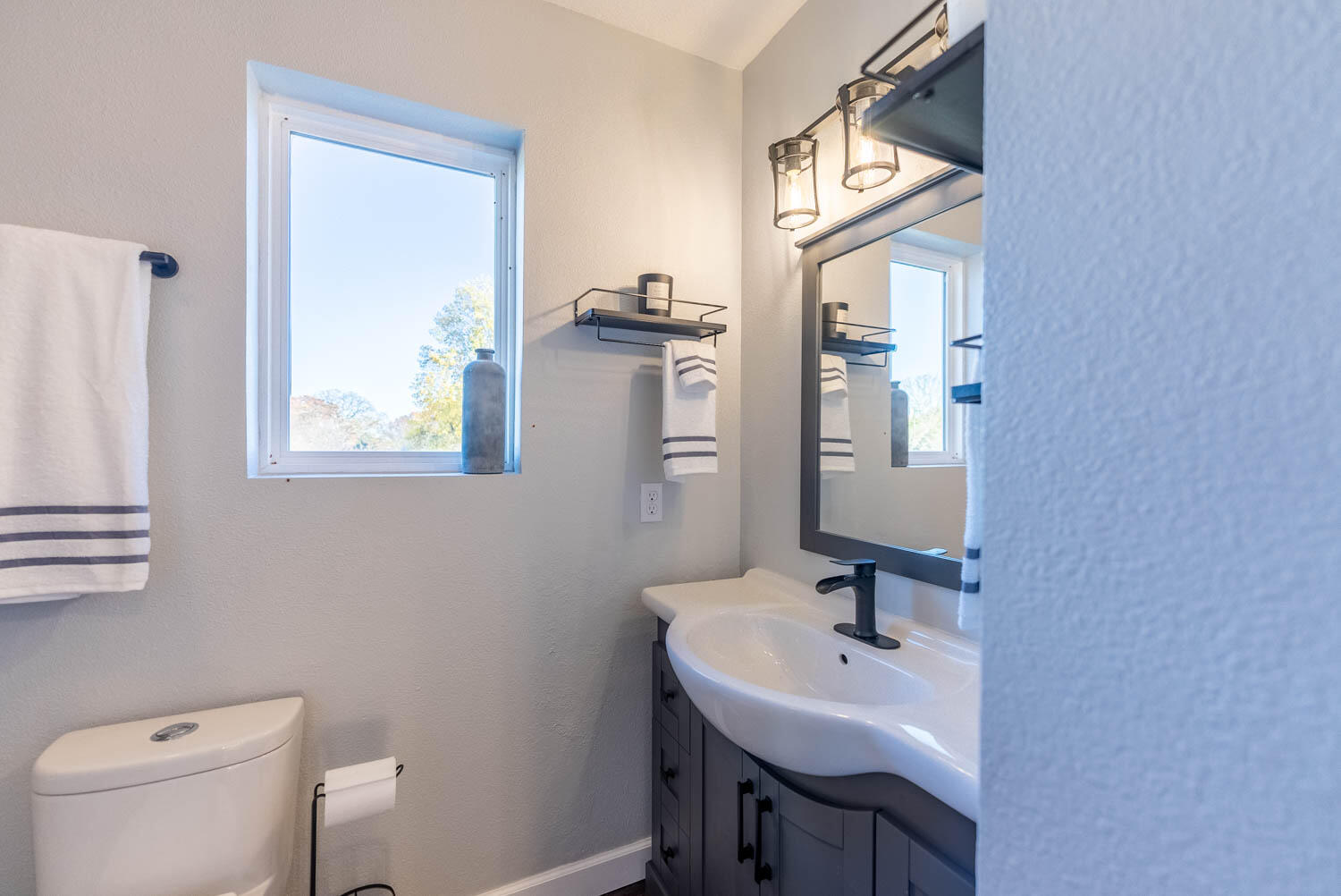 410 White Oak Drive Property Photo 49