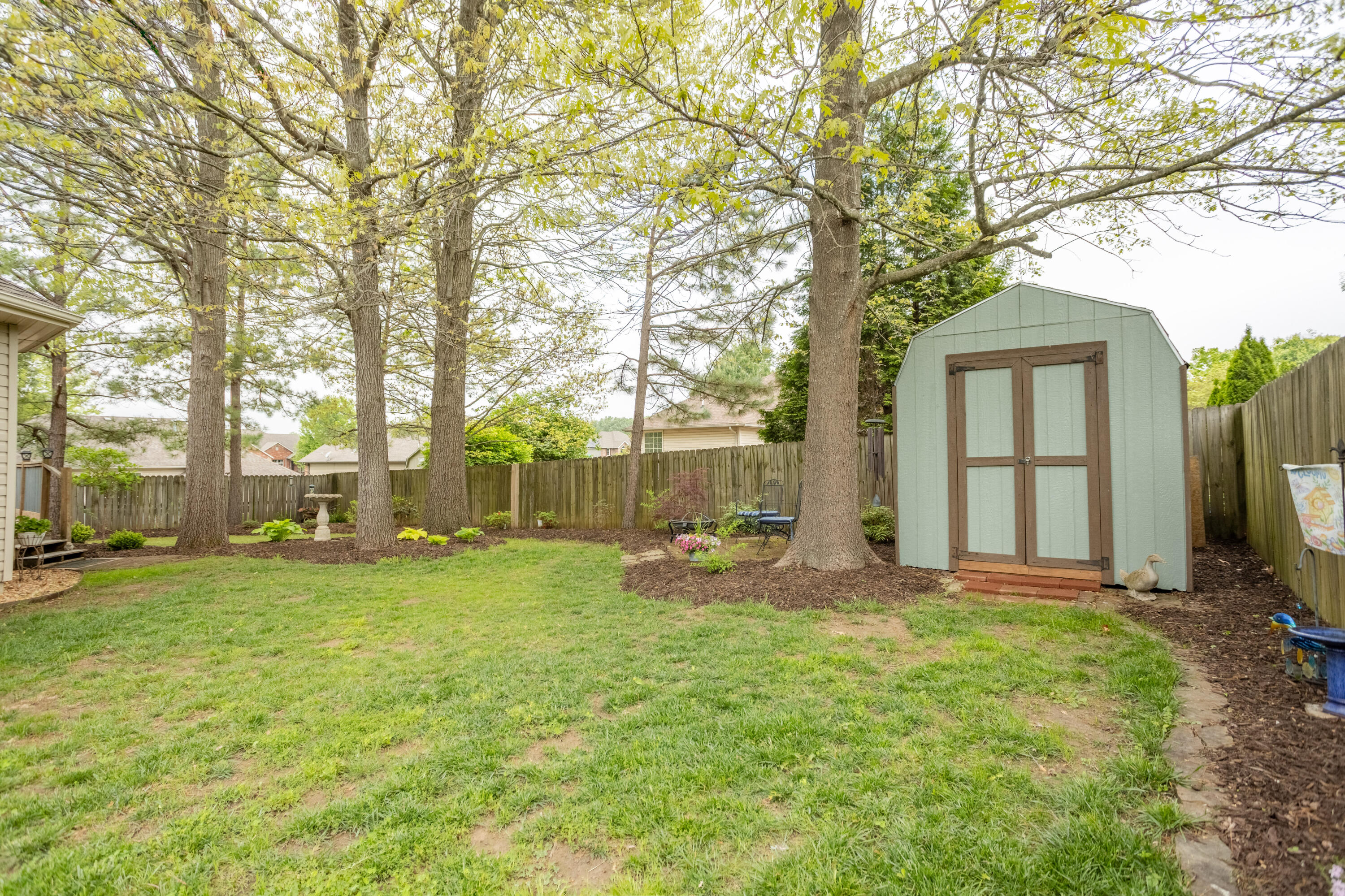 1733 East Charles Street Property Photo 28