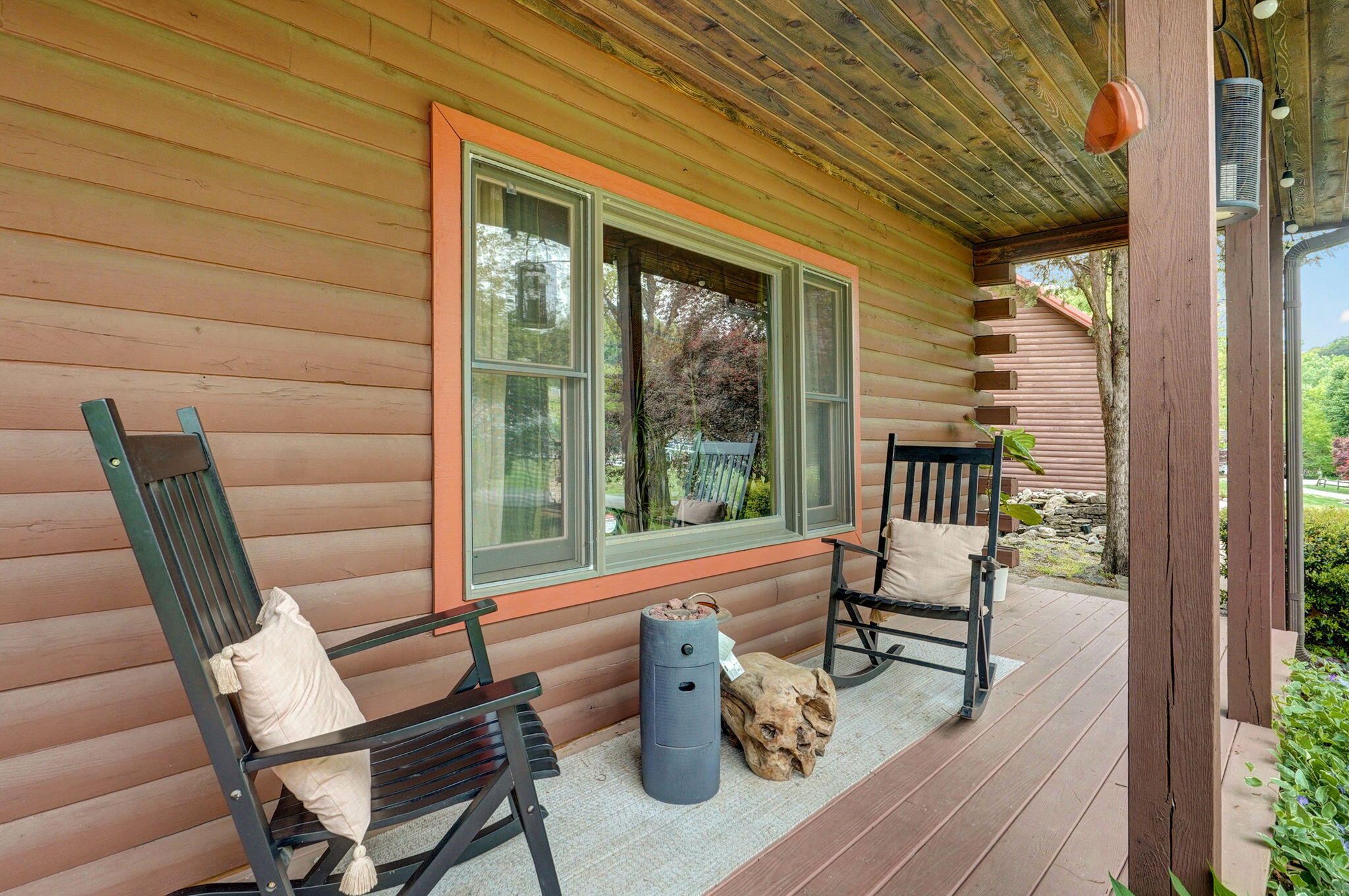 121 Waverly Street Property Photo 10