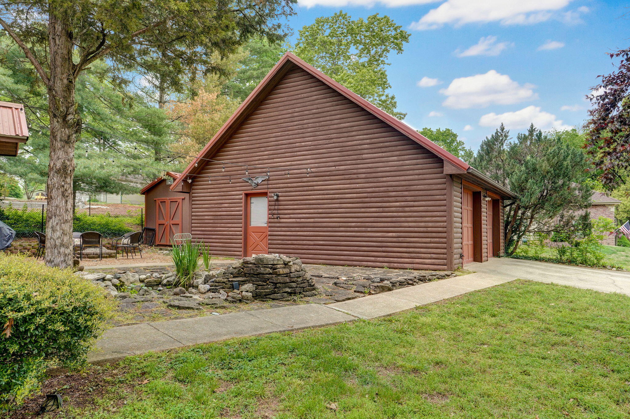 121 Waverly Street Property Photo 22