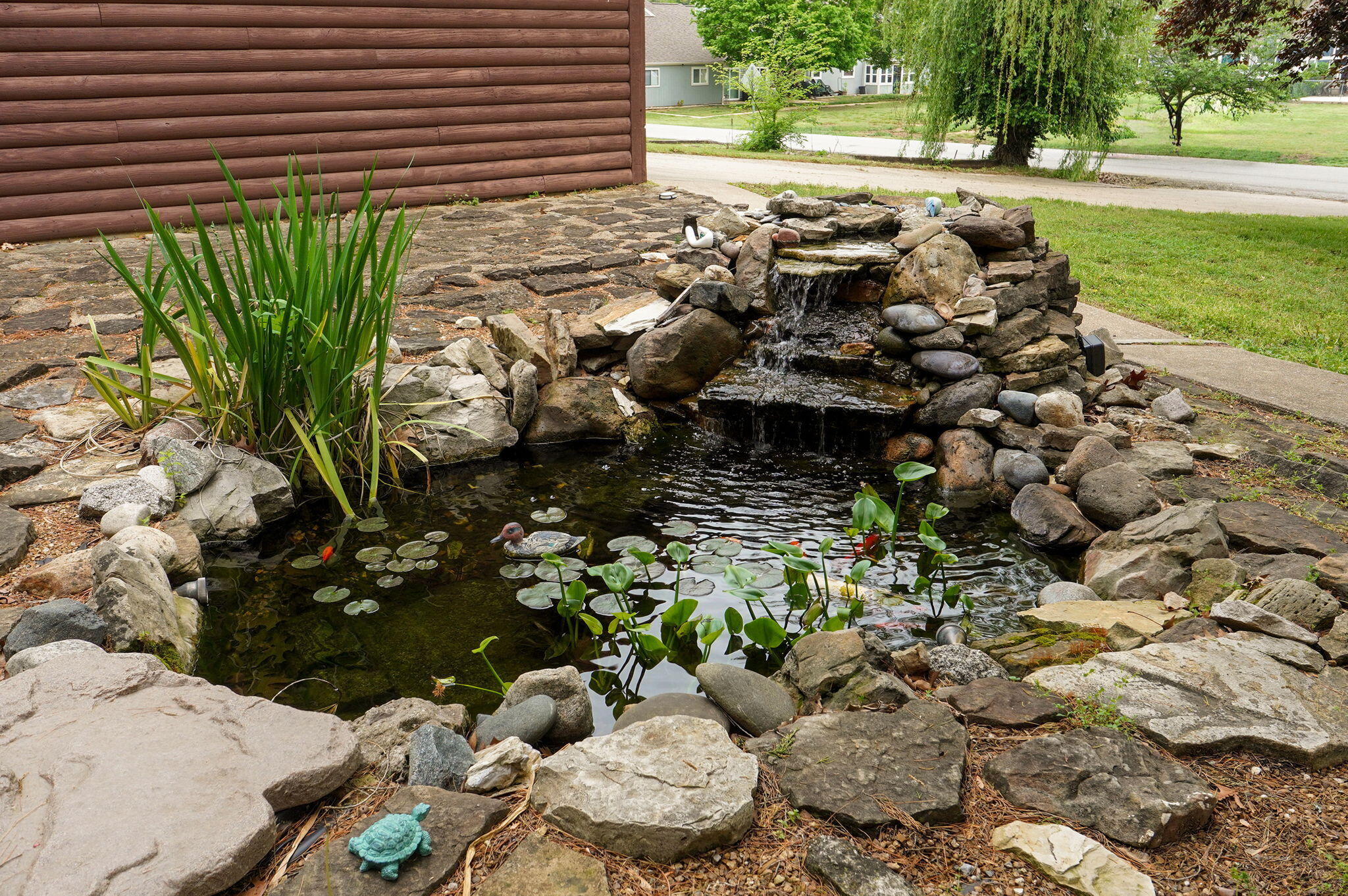121 Waverly Street Property Photo 38