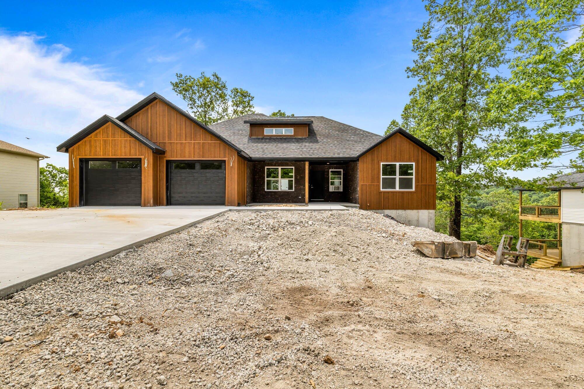 1238 Emory Creek Boulevard Property Photo 2