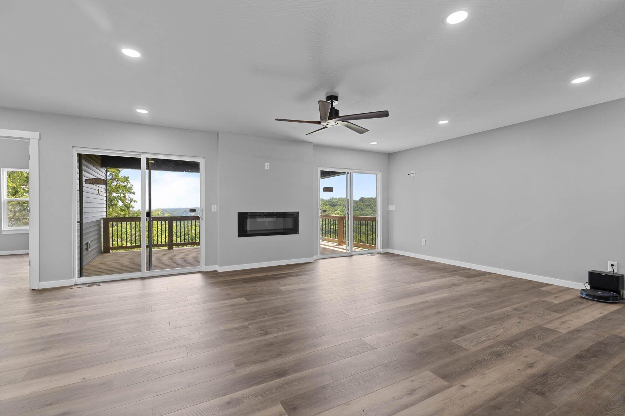 1238 Emory Creek Boulevard Property Photo 6