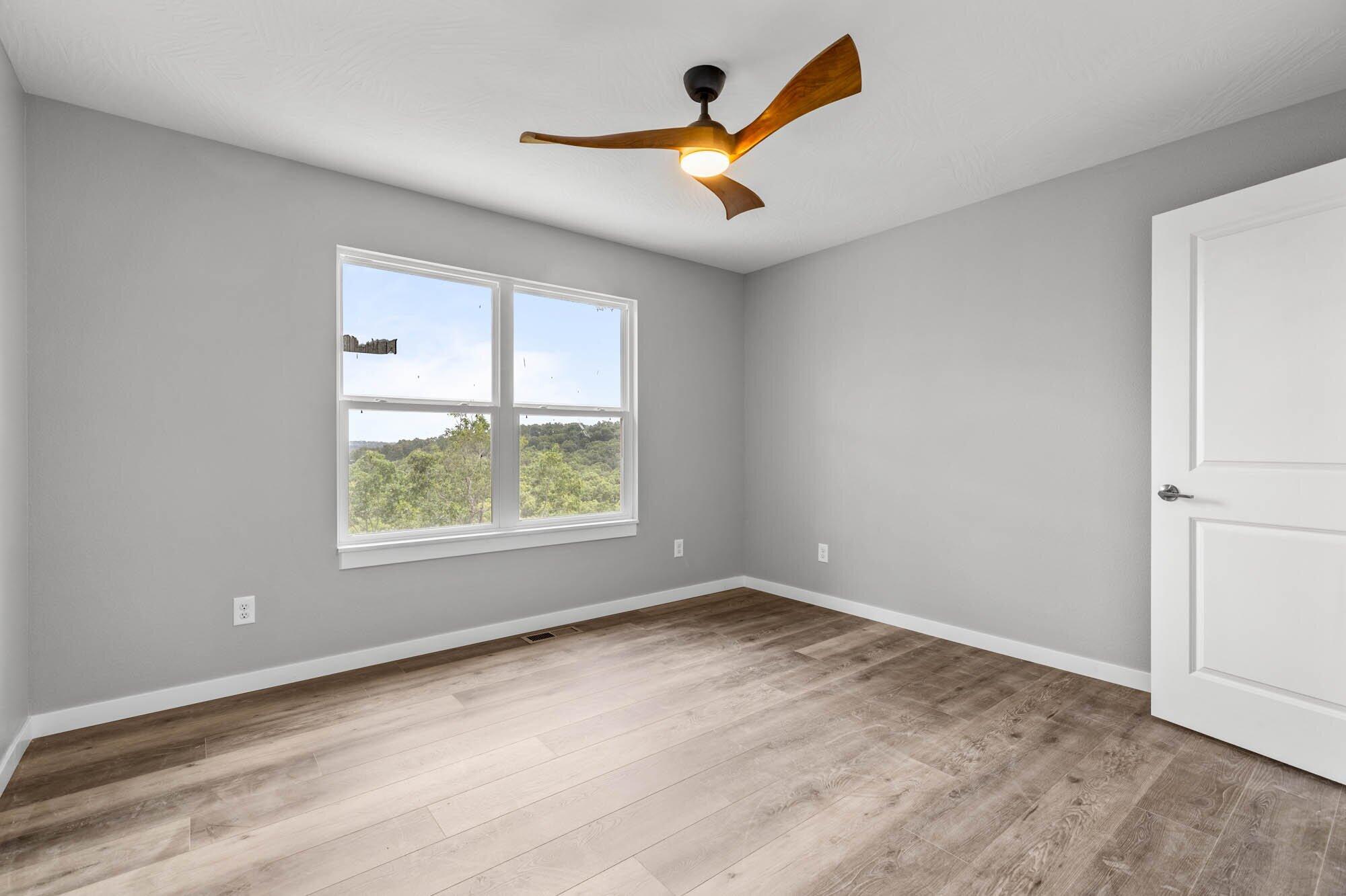 1238 Emory Creek Boulevard Property Photo 14