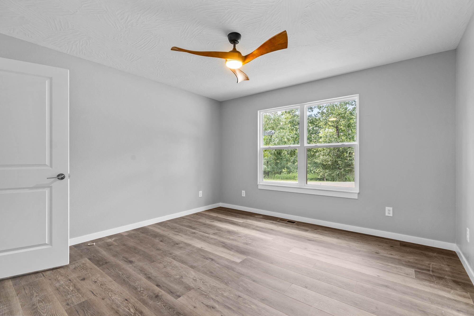 1238 Emory Creek Boulevard Property Photo 16