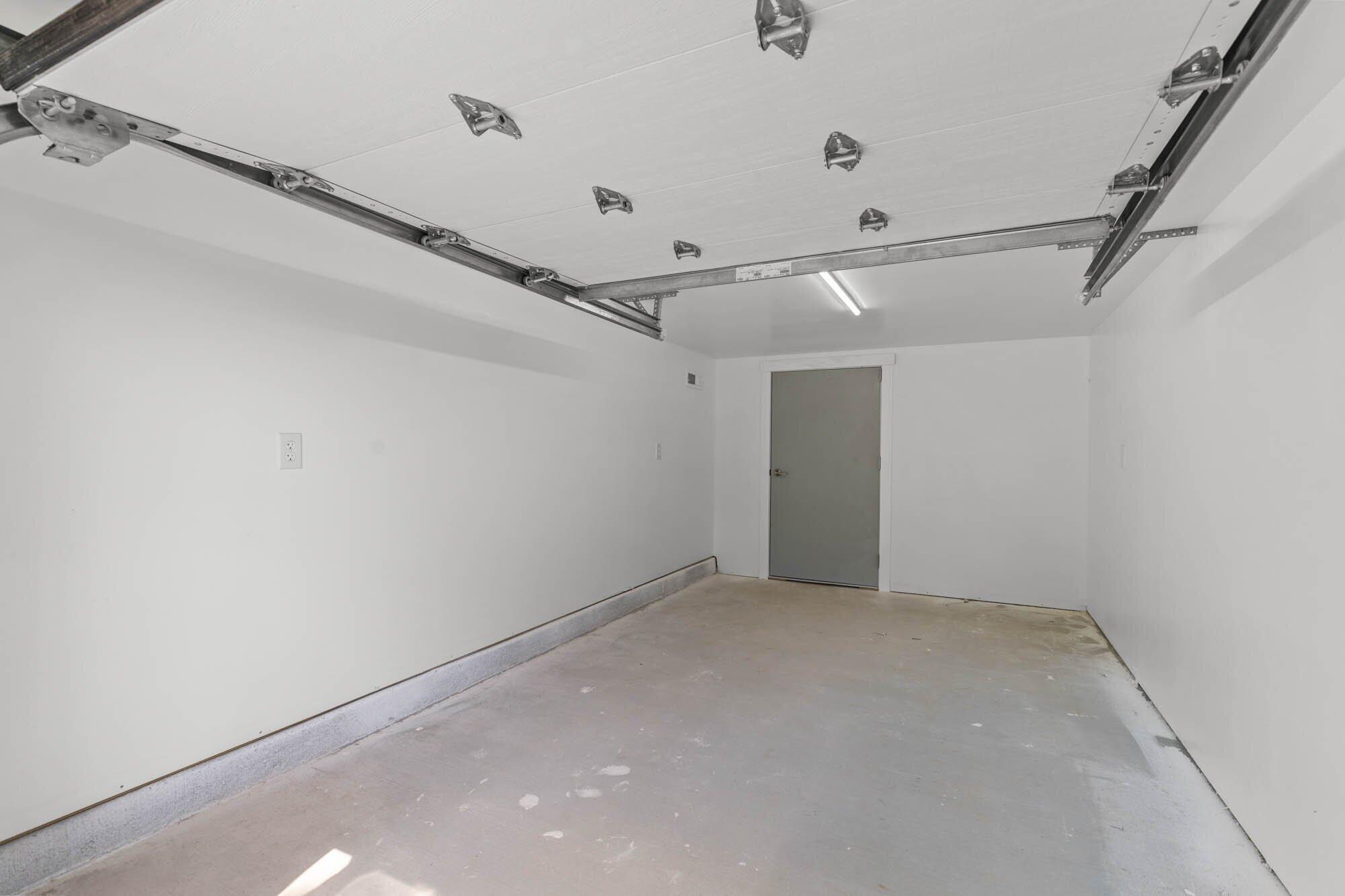 1238 Emory Creek Boulevard Property Photo 27